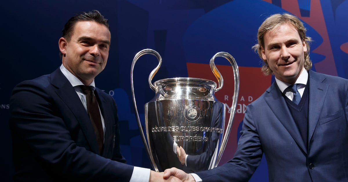 Overmars resigns as Royal Antwerp sports director due to health issues