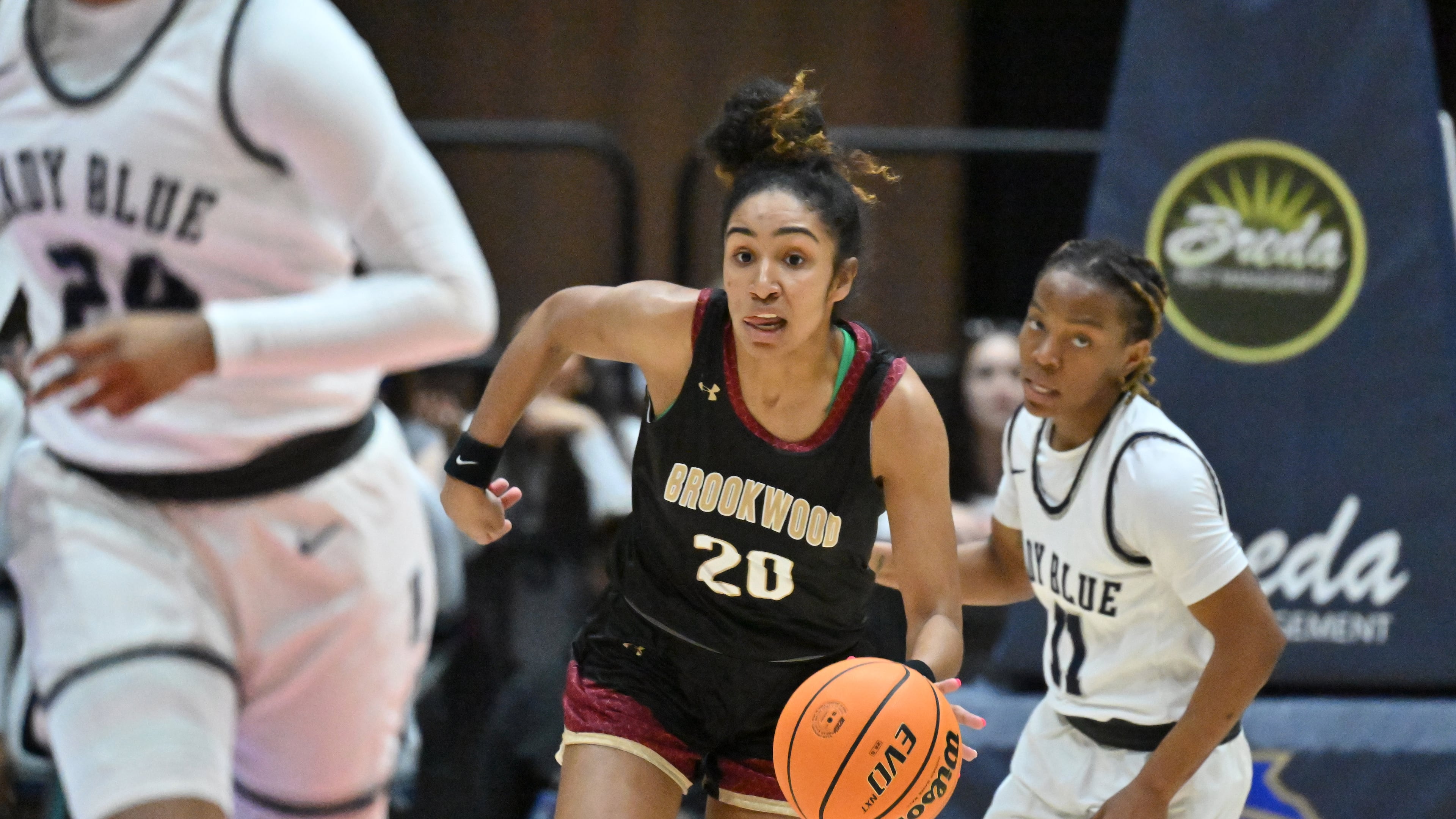 Brookwood's Diana Collins (20) brings the ball upcourt during 2023 GHSA Basketball Class 7A Girl’s State Championship game at the Macon Centreplex, Saturday, March 11, 2023, in Macon, GA. (Hyosub Shin / Hyosub.Shin@ajc.com)