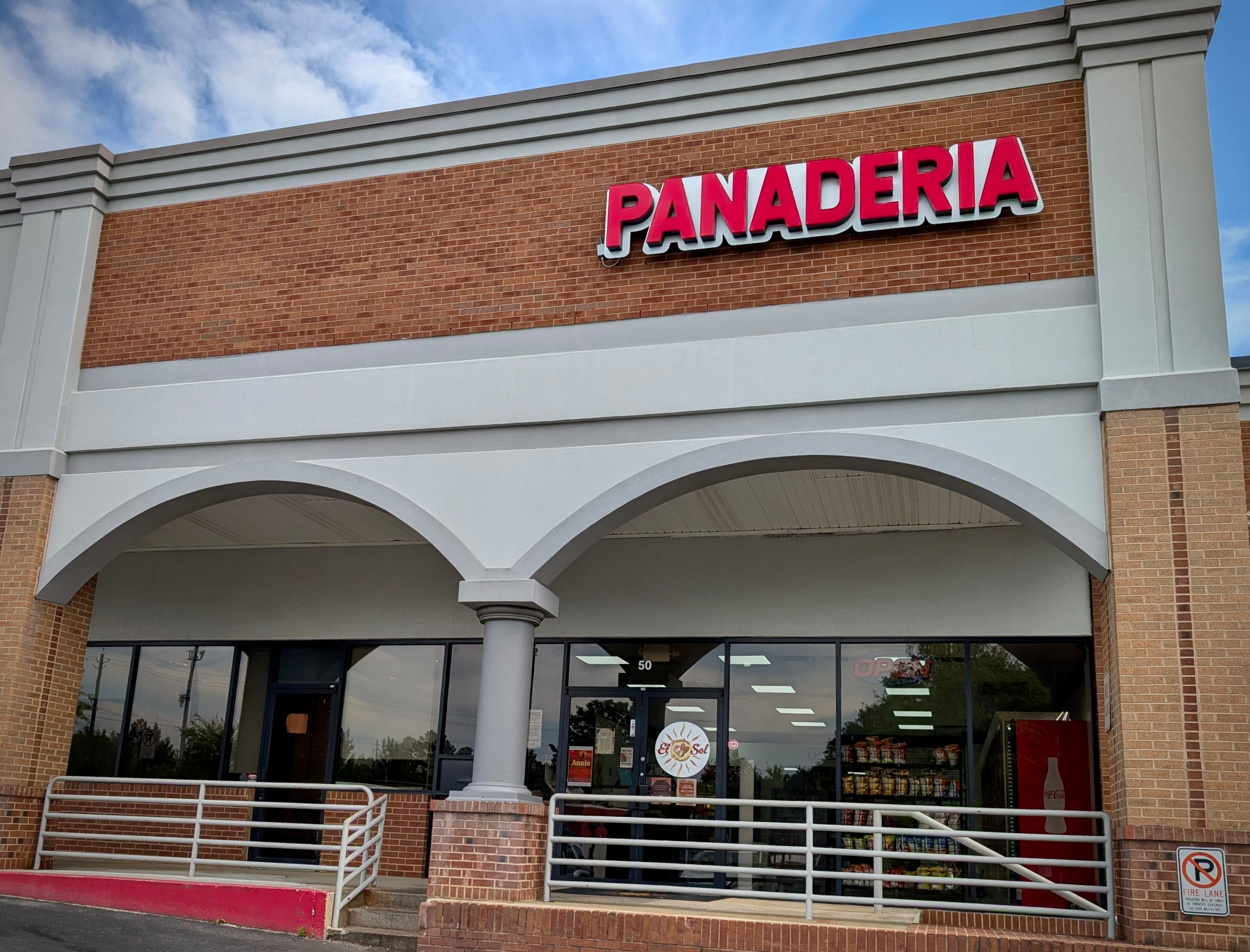 Panaderia yY Pasteleria El Sol in Marietta. (Su-Jit Lin for the AJC)