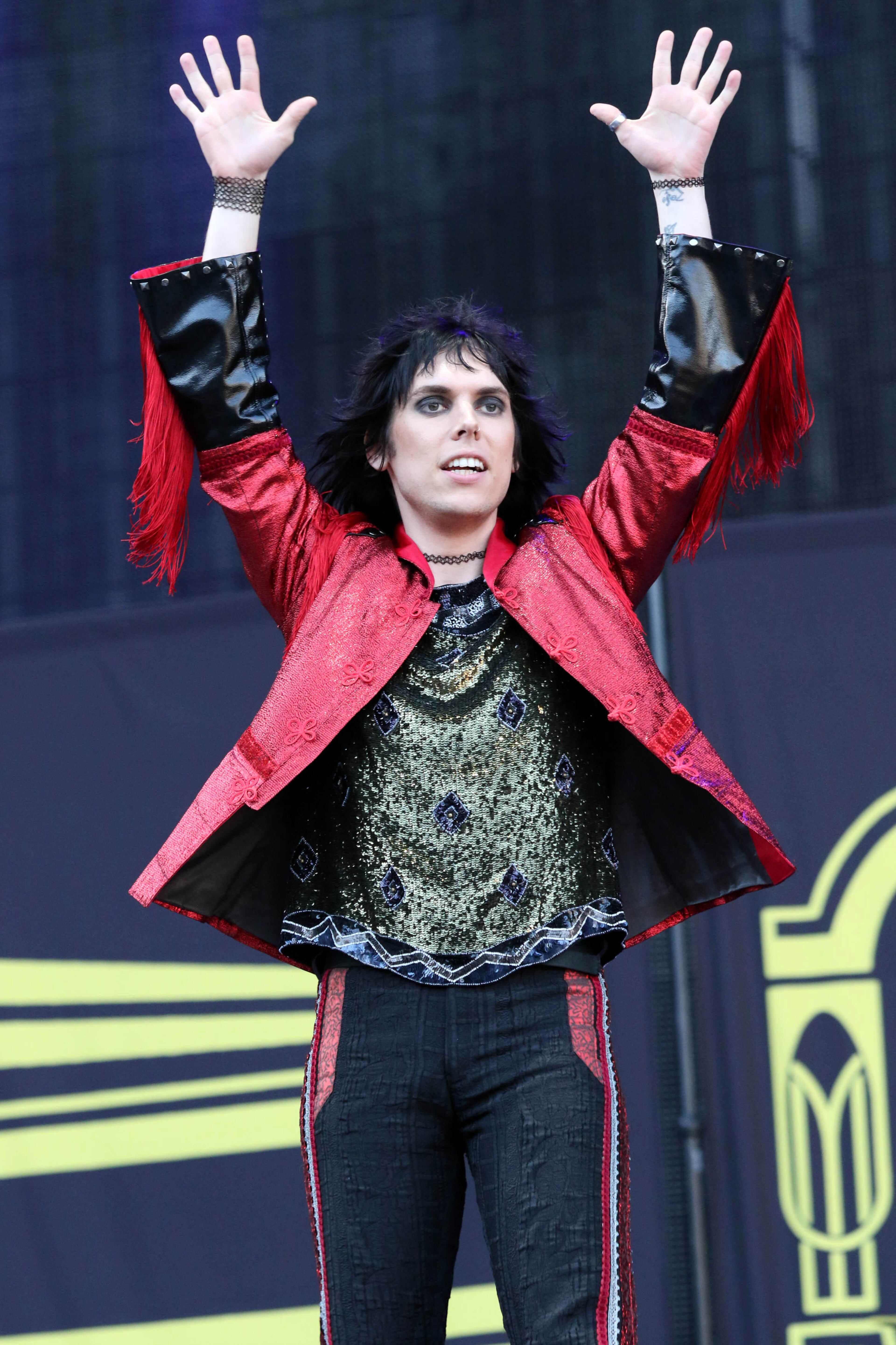 Luke Spiller, frontman for The Struts, is a blast to watch onstage. Photo: Robb Cohen Photography & Video /RobbsPhotos.com