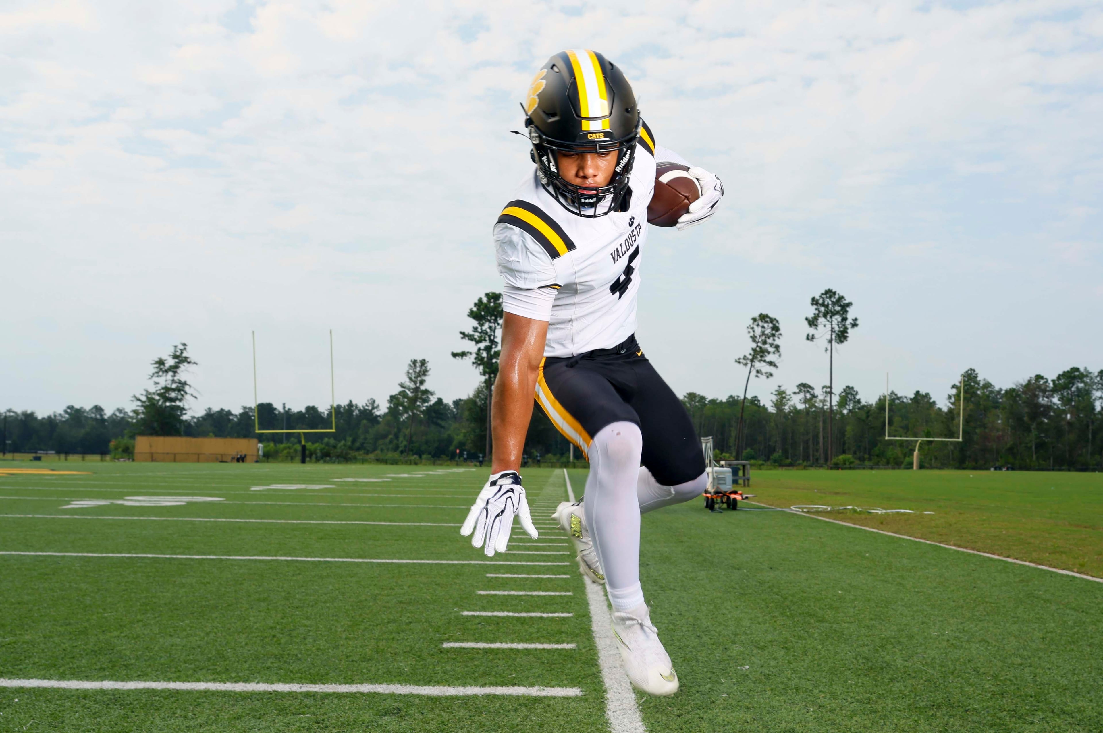AJC Super 11, Marquis Fennel