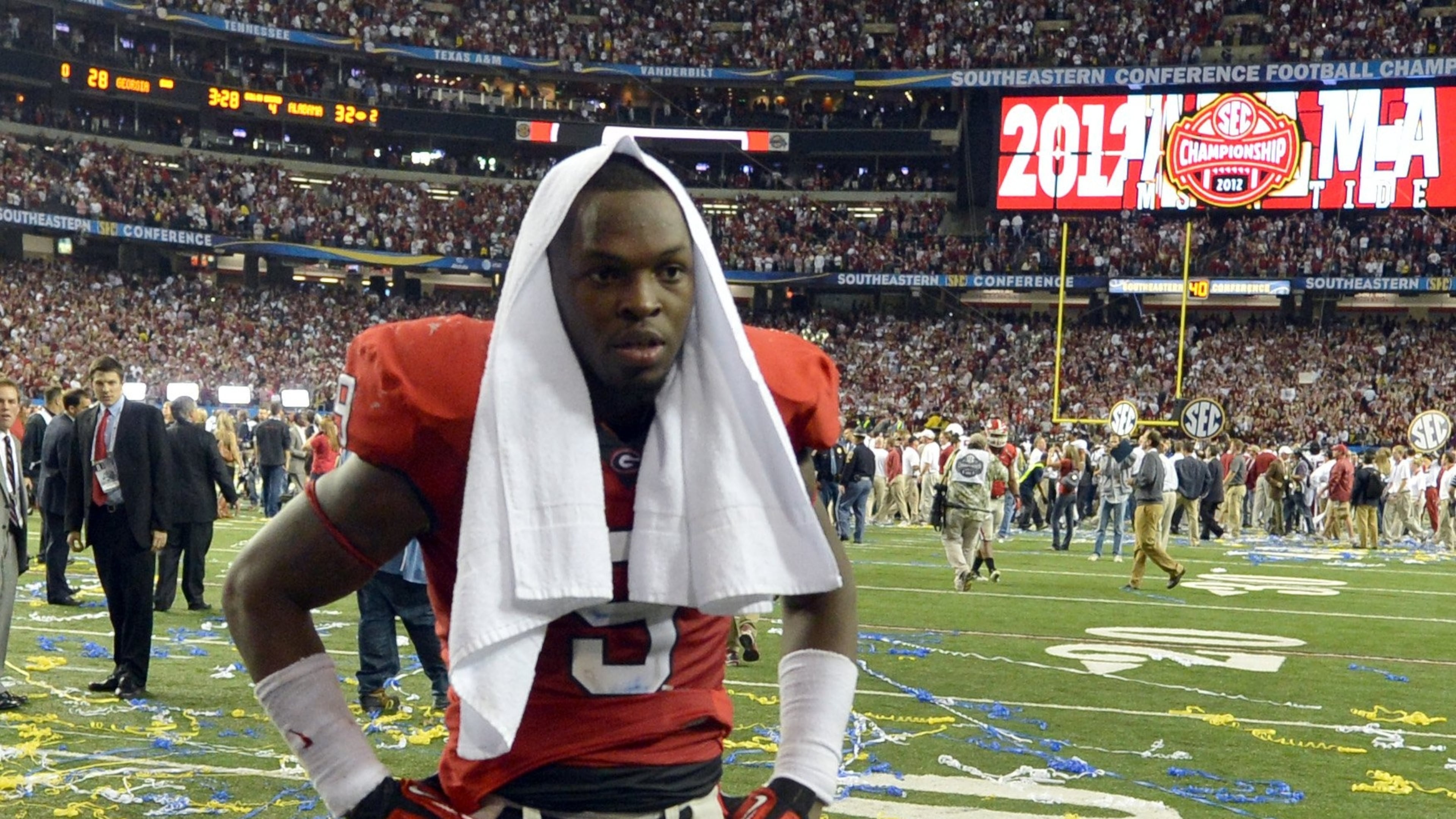 Georgia linebacker Alec Ogletree leaves the field after Georgia's heartbreaking loss to Alabama in the SEC Championship Game.