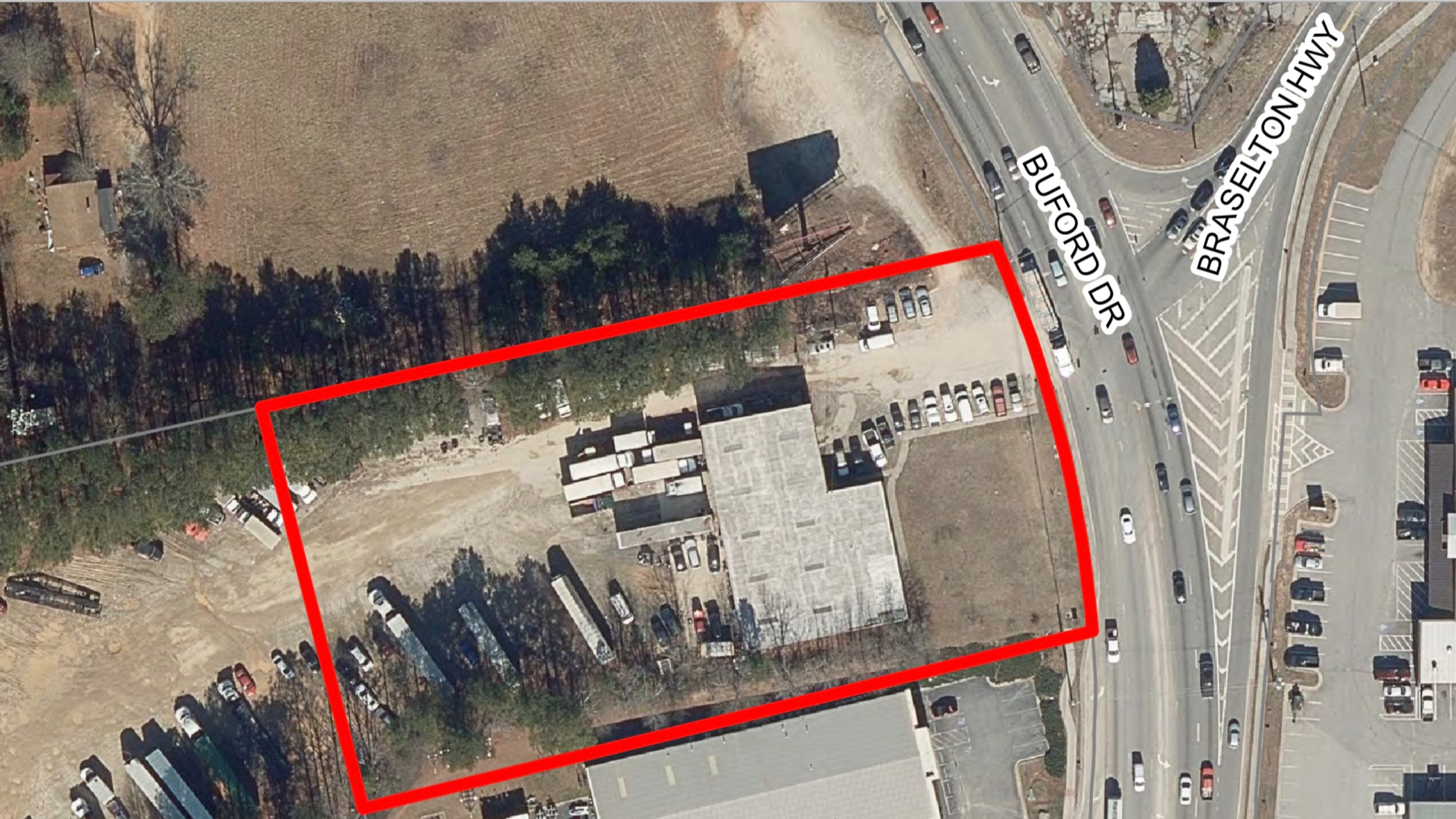 Gwinnett Commissioners recently renewed a special use permit for an automobile and truck repair shop in the 900 block of Buford Drive on the west side of Buford Drive at its intersection with Braselton Highway. (Google Maps)