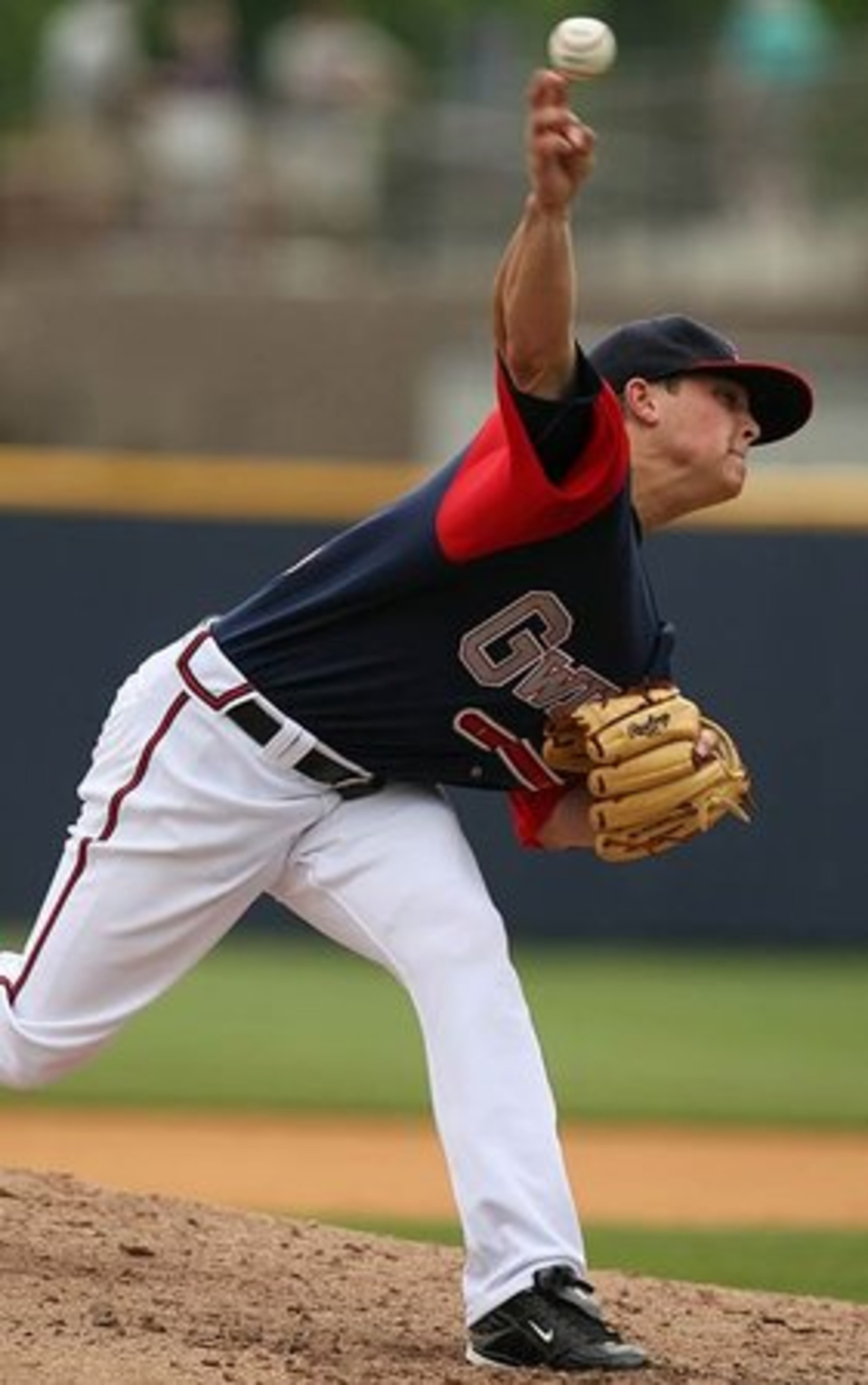 Medlen and Hanson (not shown) share an apartment in Gwinnett County. They've been roommates at every level in the minors, and Medlen said there have been no awkward feelings since he got the call. "Not awkward at all," he said. "We all know Tommy's going to be here. Everyone's looking forward to seeing him pitch here. Right now, it's my turn." -- David O'Brien