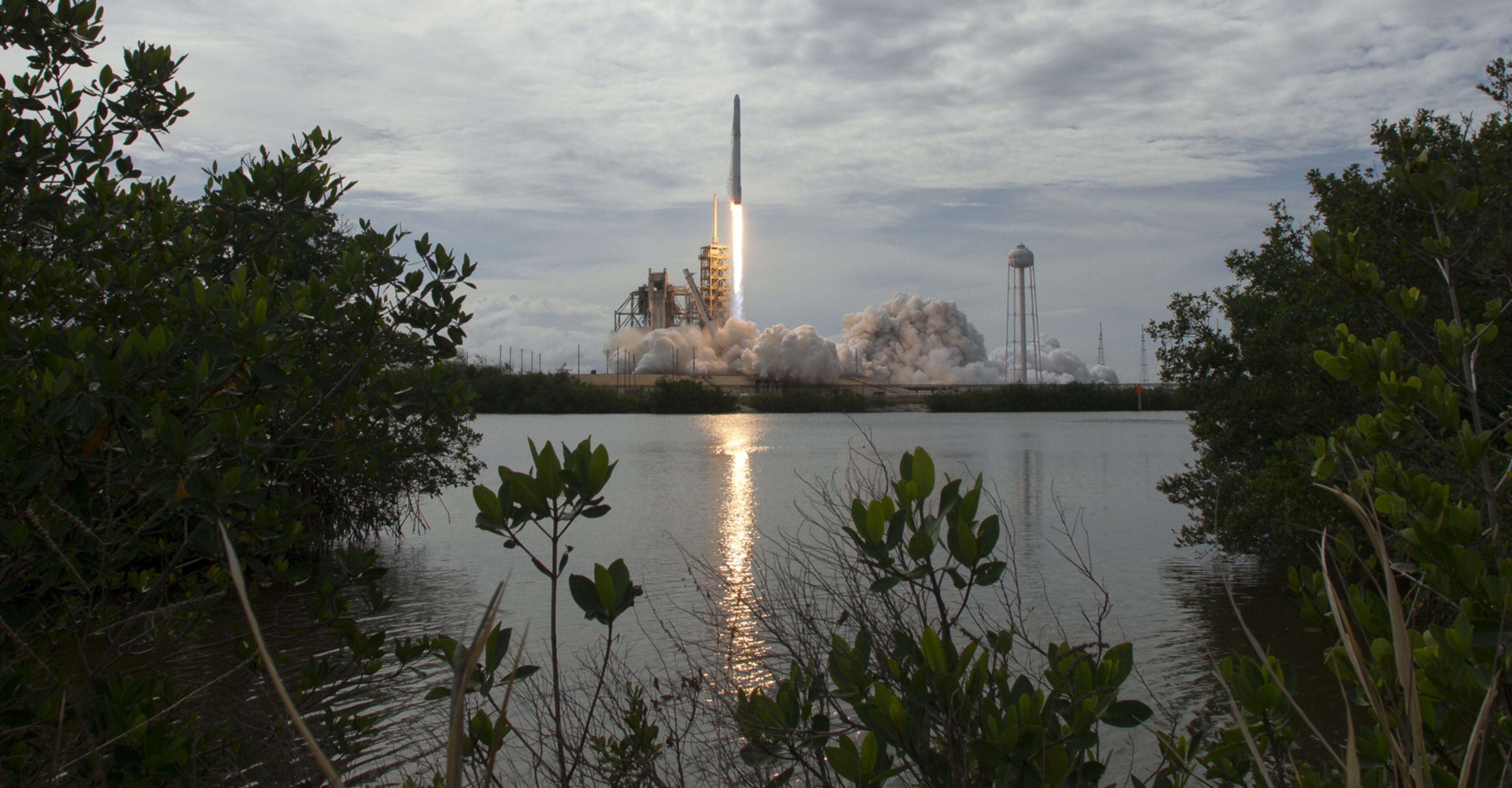 CAPE CANAVERAL, FL - JUNE 03: In this handout provided by the National Aeronautics and Space Administration (NASA), the SpaceX Falcon 9 rocket, with the Dragon spacecraft onboard, launches from pad 39A at NASA's Kennedy Space Center on June 3, 2017 in Cape Canaveral, Florida. Dragon is carrying almost 6,000 pounds of science research, crew supplies and hardware to the International Space Station in support of the Expedition 52 and 53 crew members. The unpressurized trunk of the spacecraft also will transport solar panels, tools for Earth-observation and equipment to study neutron stars. This will be the 100th launch, and sixth SpaceX launch, from this pad. Previous launches include 11 Apollo flights, the launch of the unmanned Skylab in 1973, 82 shuttle flights and five SpaceX launches. (Photo by Bill Ingalls/NASA via Getty Images)