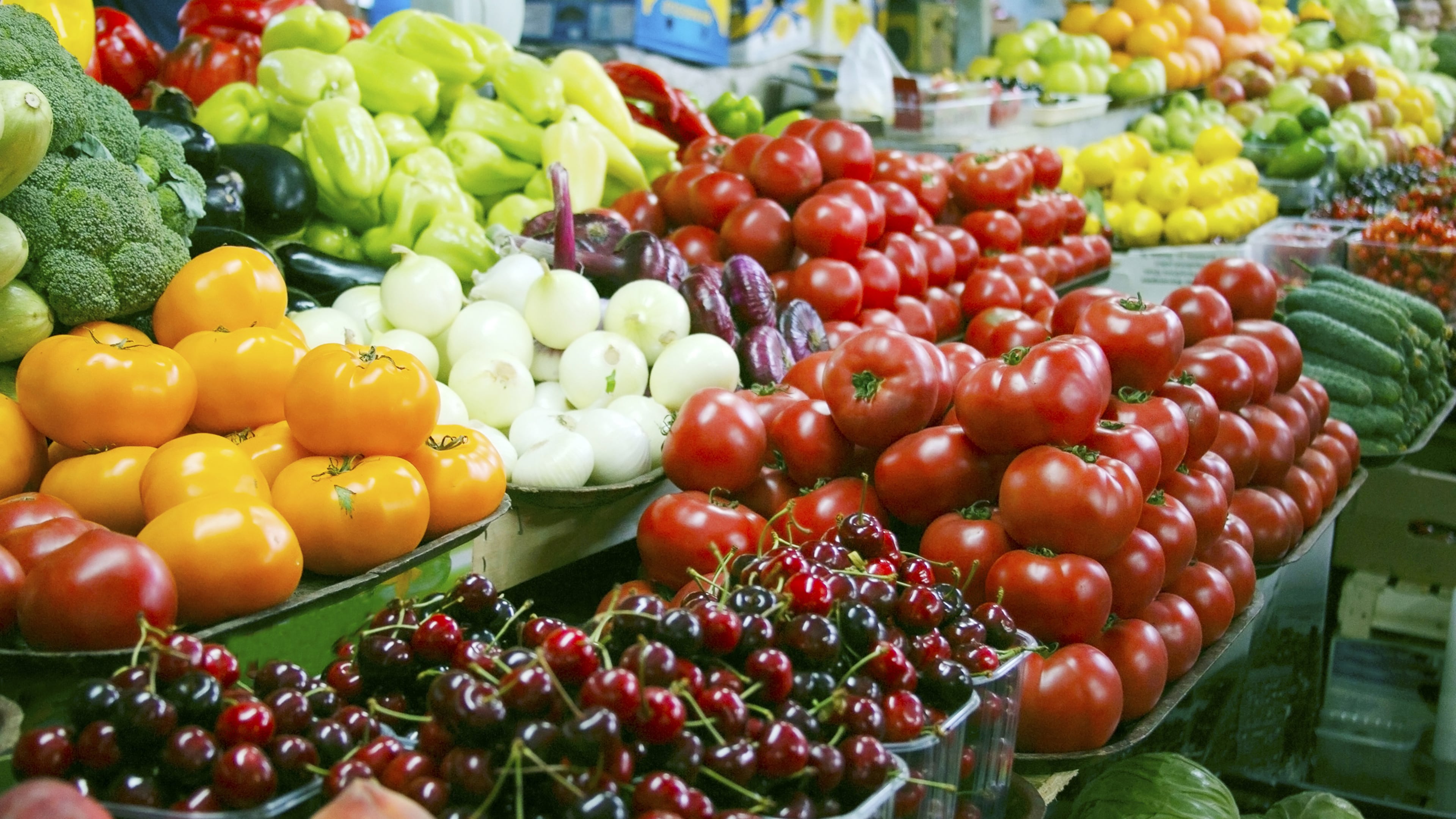 Eat whole grains, legumes, nuts and seeds for optimal health benefits. (Olga Milovskaya/Dreamstime/TNS)