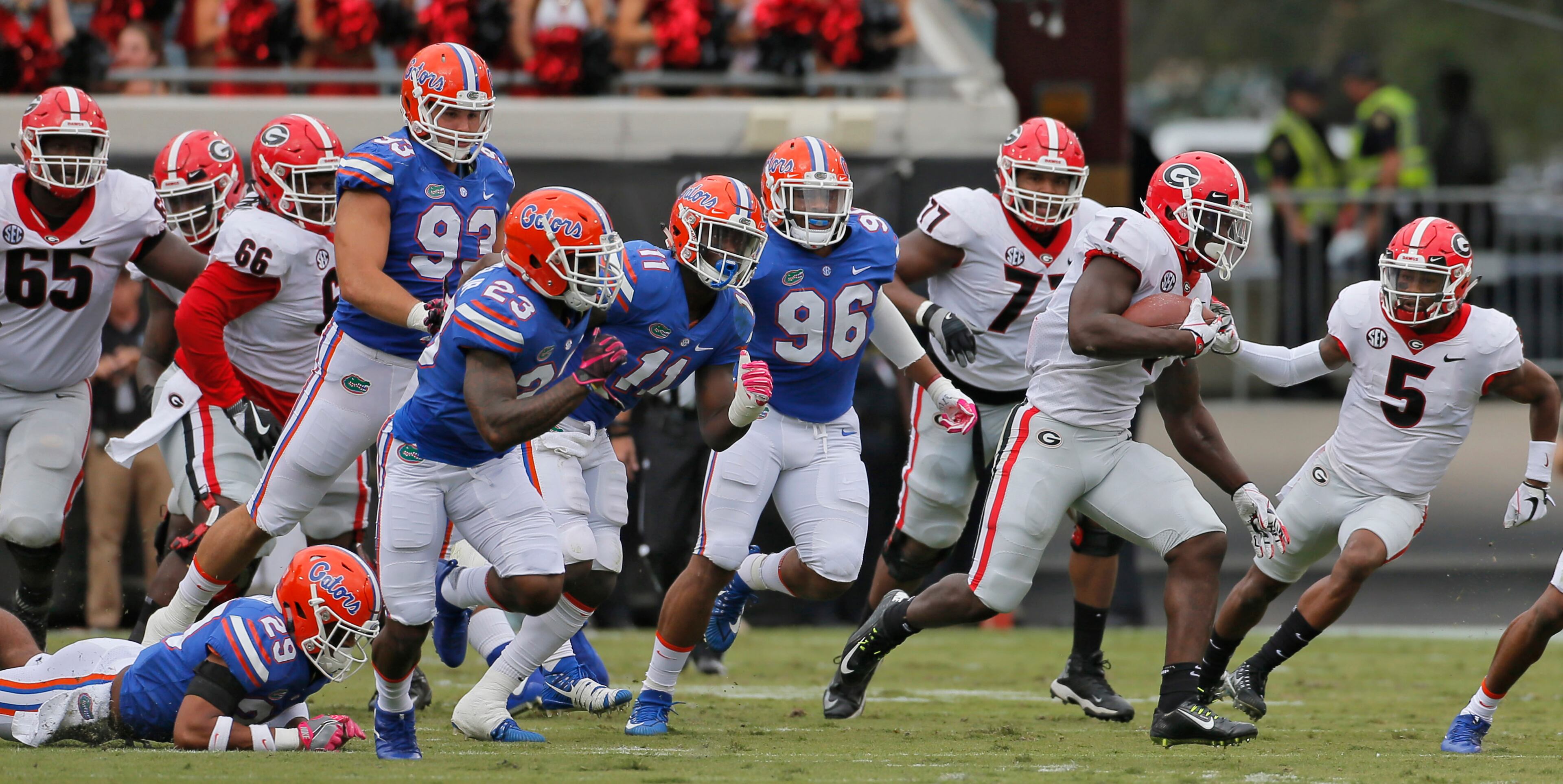 10/28/17 - Jacksonville, FL - Georgia Bulldogs running back Sony Michel (1) breaks free to score Georgia's third TD in the first quarter. NCAA football game between Georgia and Florida at EverBank Field in Jacksonville. BOB ANDRES /BANDRES@AJC.COM
