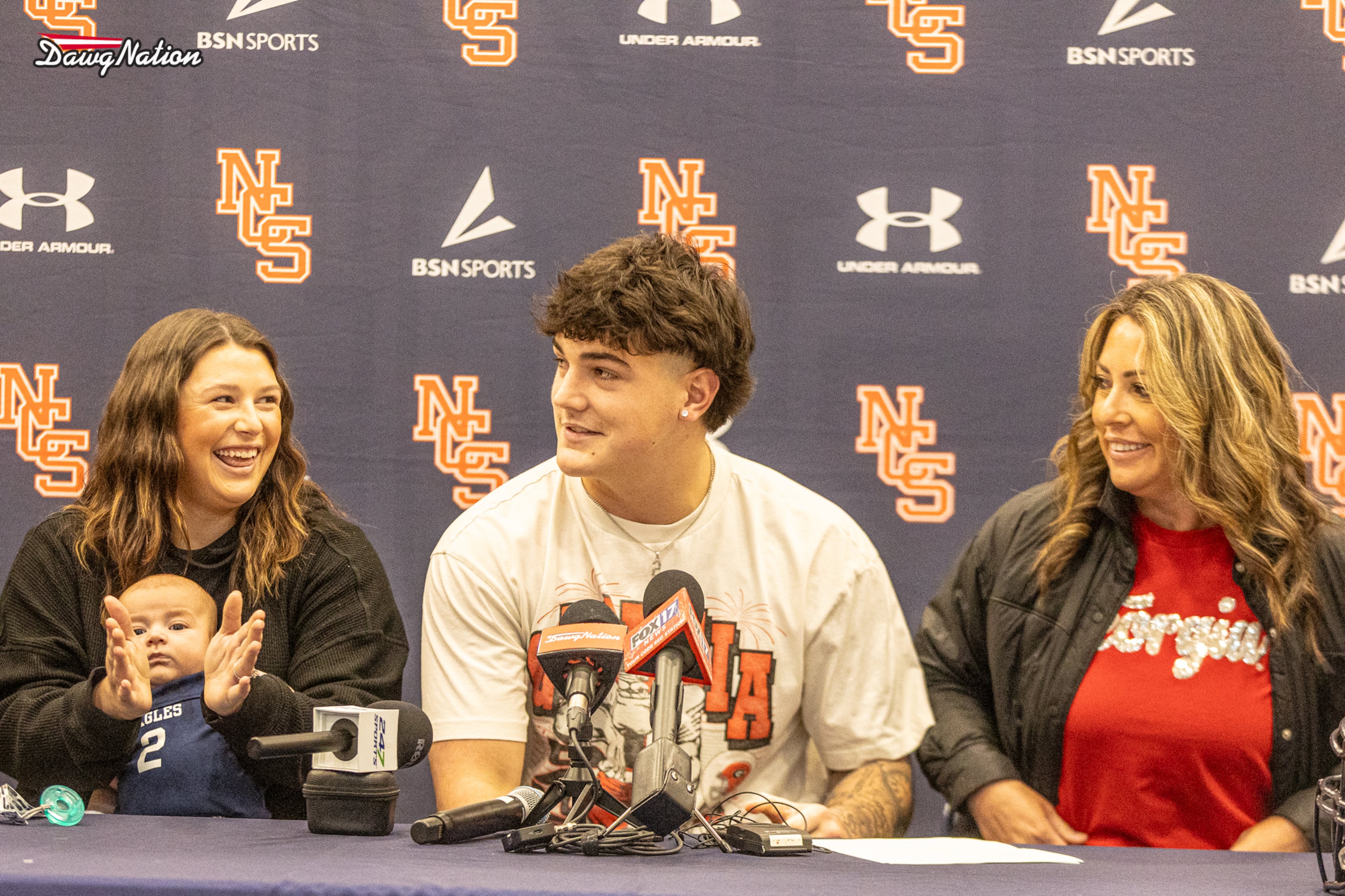 Five-star QB Jared Curtis recommitted to UGA on Monday.