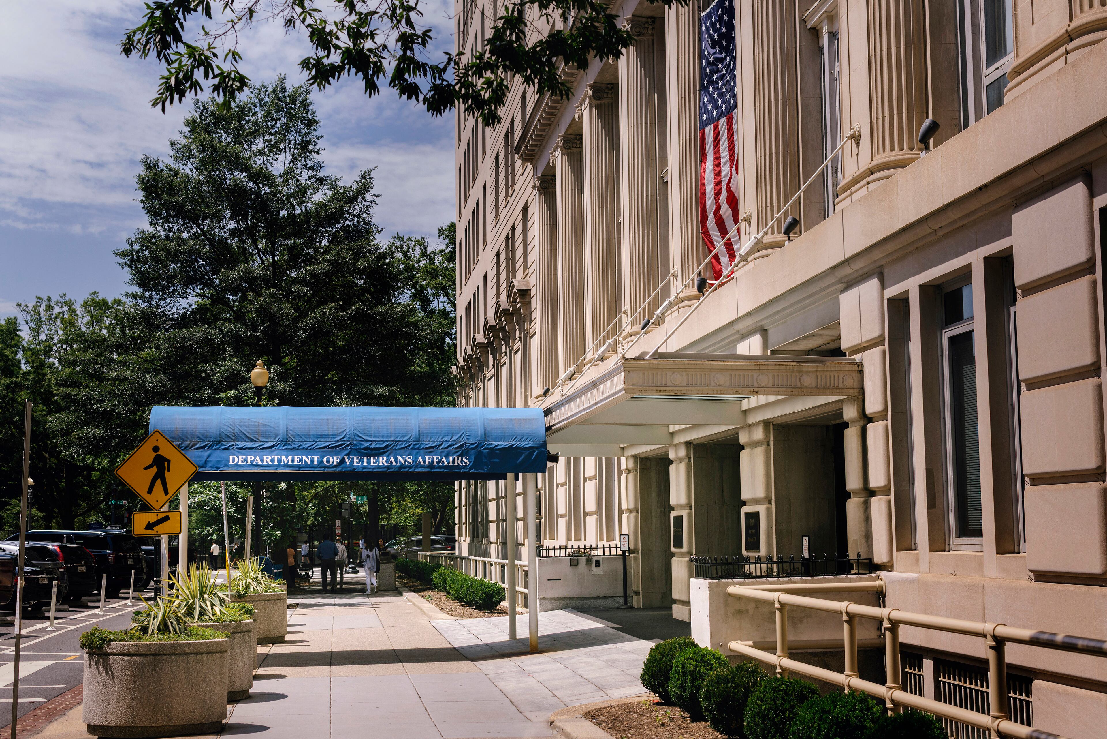 The Trump administration has been working to overhaul the U.S. Department of Veterans Affairs. Last month, the agency announced it was on pace to reduce its staff by nearly 30,000 workers by Sept. 30. (Jason Andrew/The New York Times)