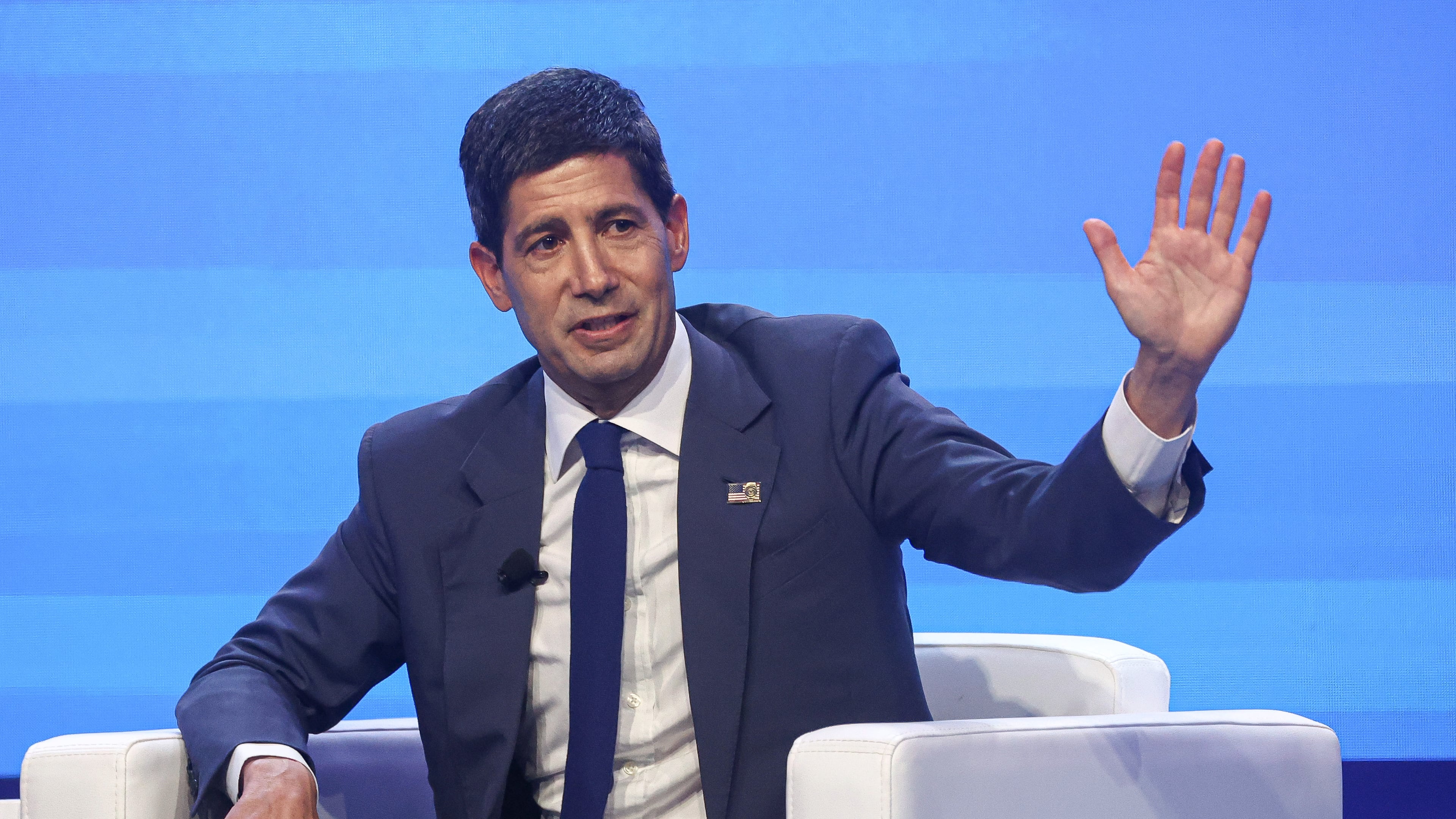 U.S. Federal Reserve Chairman Kevin Warsh speaks during the annual meetings of the International Monetary Fund and the World Bank Group in Bangkok, Thailand, Friday, Oct. 16, 2026. (AP Photo/Dhitaraht Dhanarahtsombat)