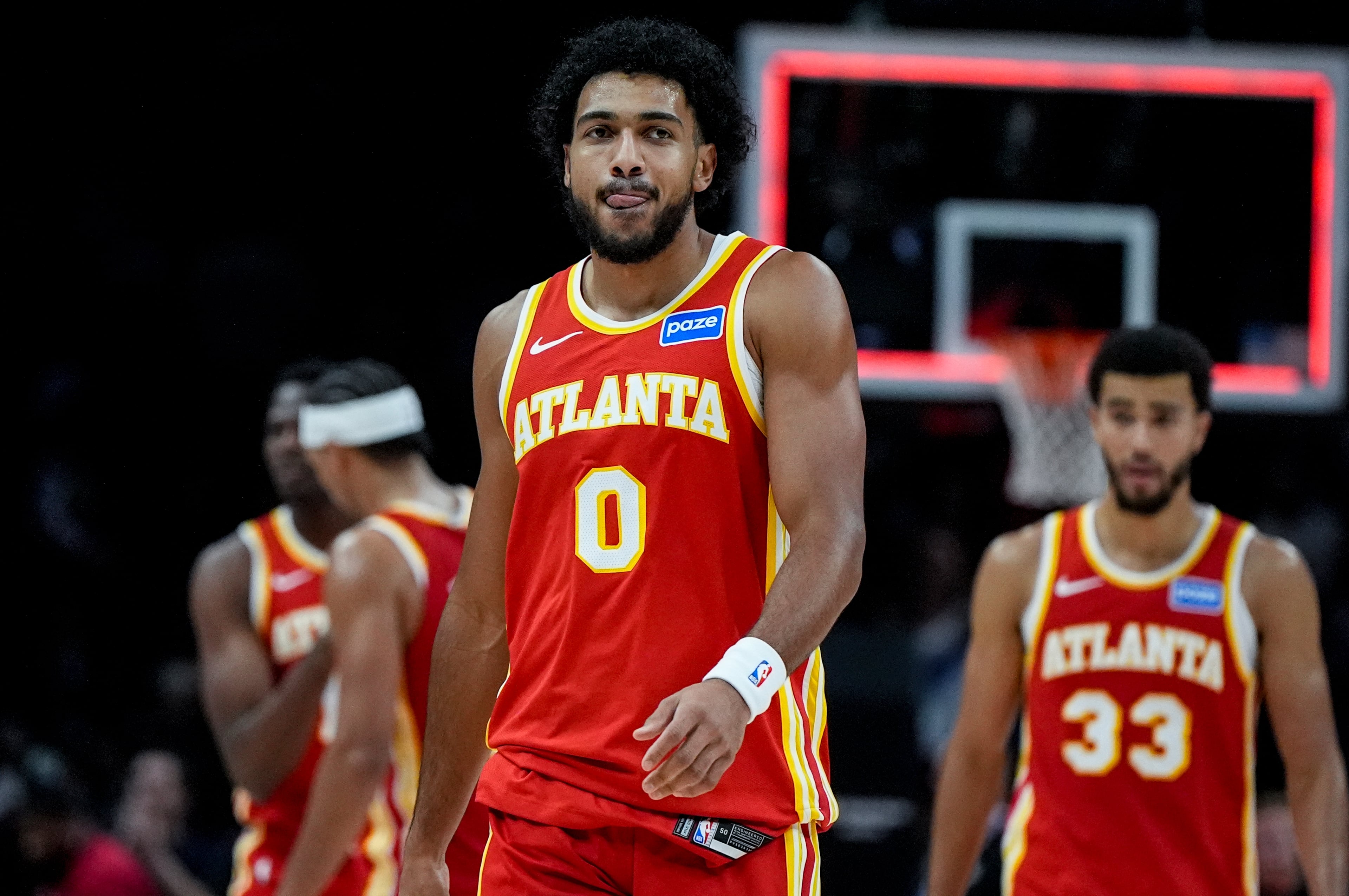 Lakers Hawks Basketball