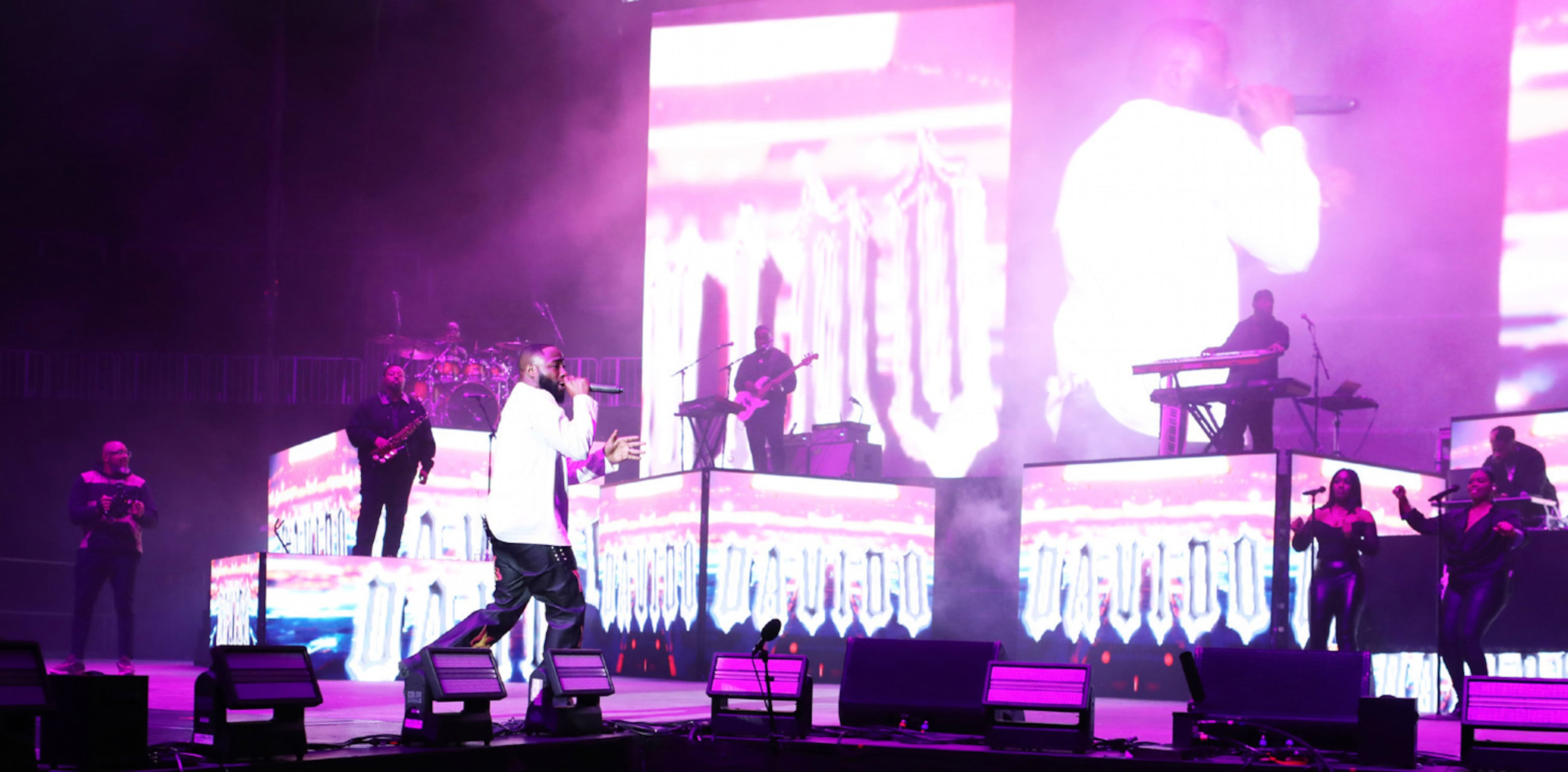 Davido rocked the State Farm Arena on Thursday, Nov. 21, 2024 at his Davido & Friends Birthday Concert. Openers included Papoose, Cuhdeejah, Emmerson, Ecool, Lala and Jay Zen.
Robb Cohen for the Atlanta Journal-Constitution