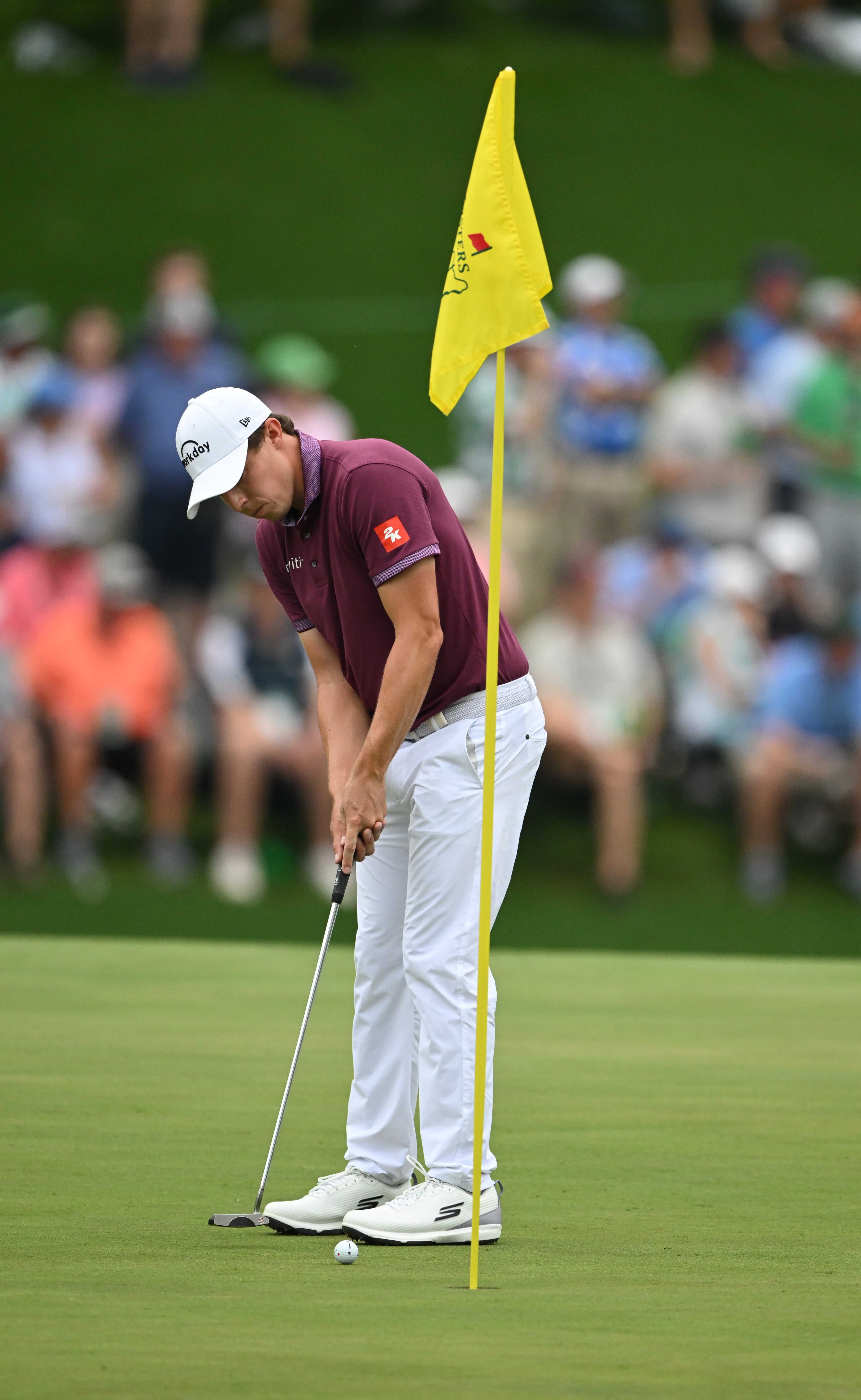 Matt Fitzpatrick putts on 15th green during first round of the 2023 Masters Tournament at Augusta National Golf Club, Thursday, April 6, 2023, in Augusta, Ga. (Hyosub Shin / Hyosub.Shin@ajc.com)