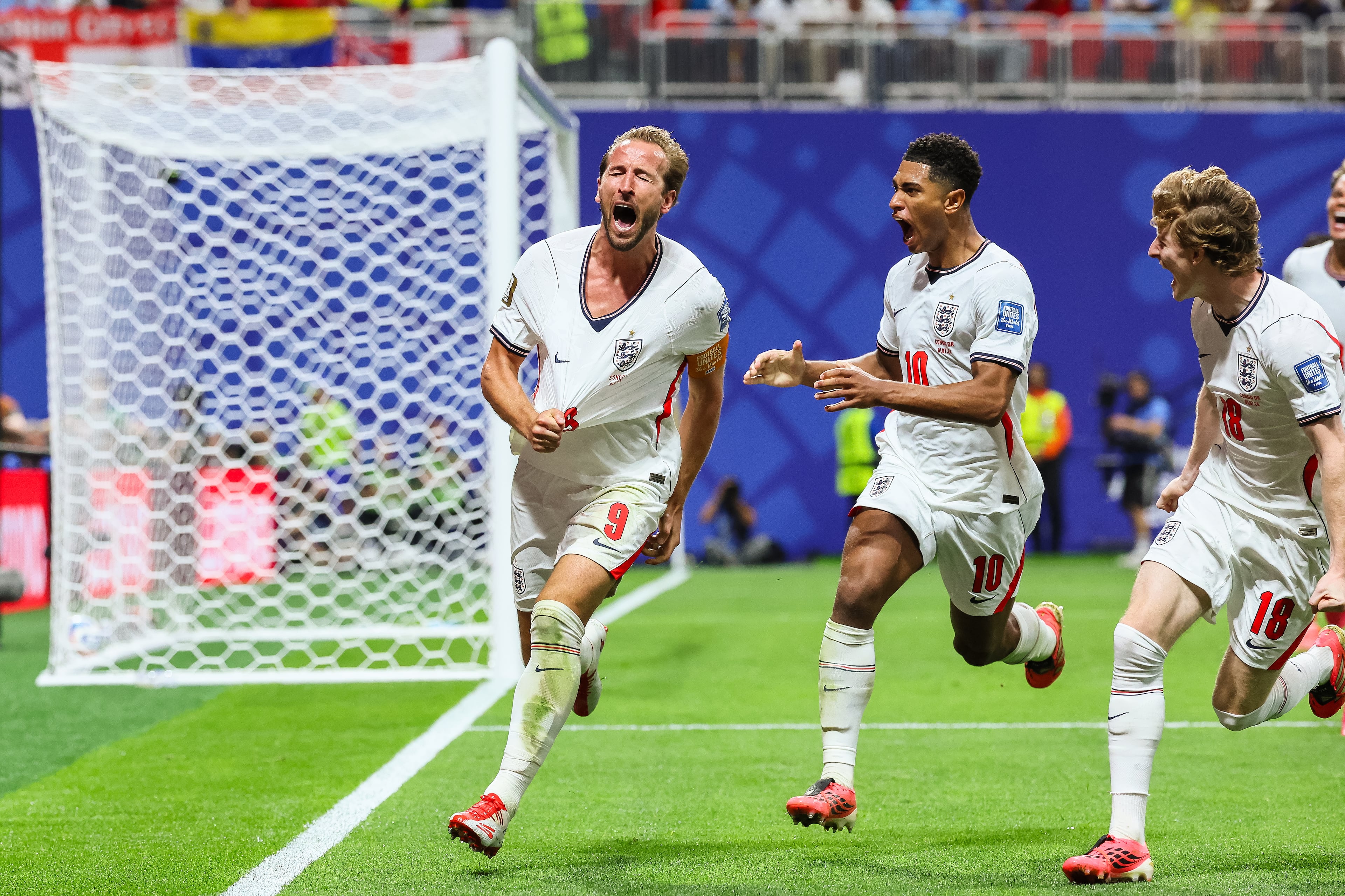 England forward Harry Kane (center) celebrates with teammates Jude Bellingham (second from right) and Anthony Gordon (right) after scoring against Congo during the second half of a FIFA World Cup round of 32 match at Atlanta Stadium (Mercedes-Benz Stadium) on Wednesday, July 1, 2026, in Atlanta. (Jason Getz/AJC)