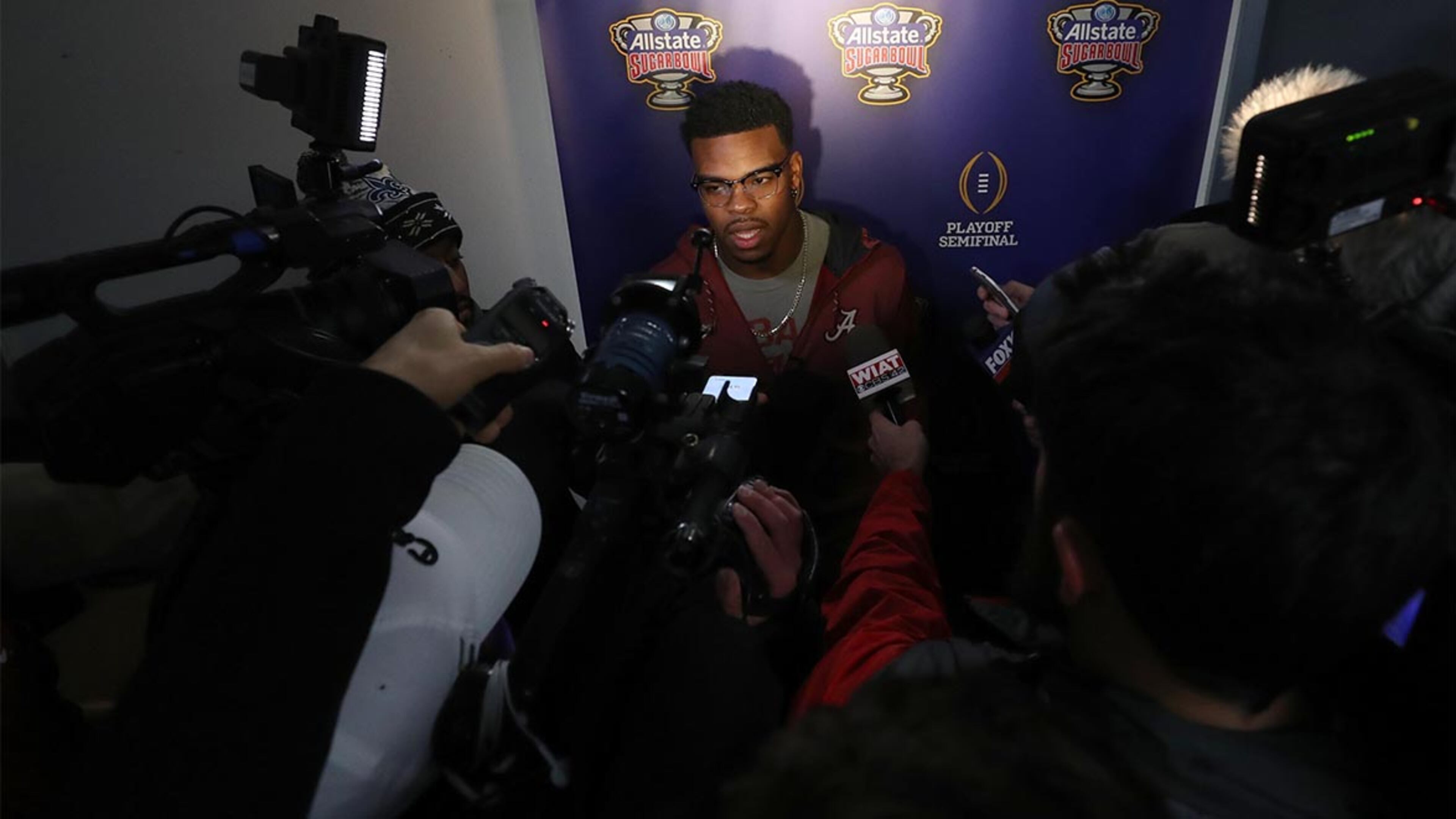12/27/17 Sugar Bowl Arrival
Damien Harris
Photo by Kent Gidley