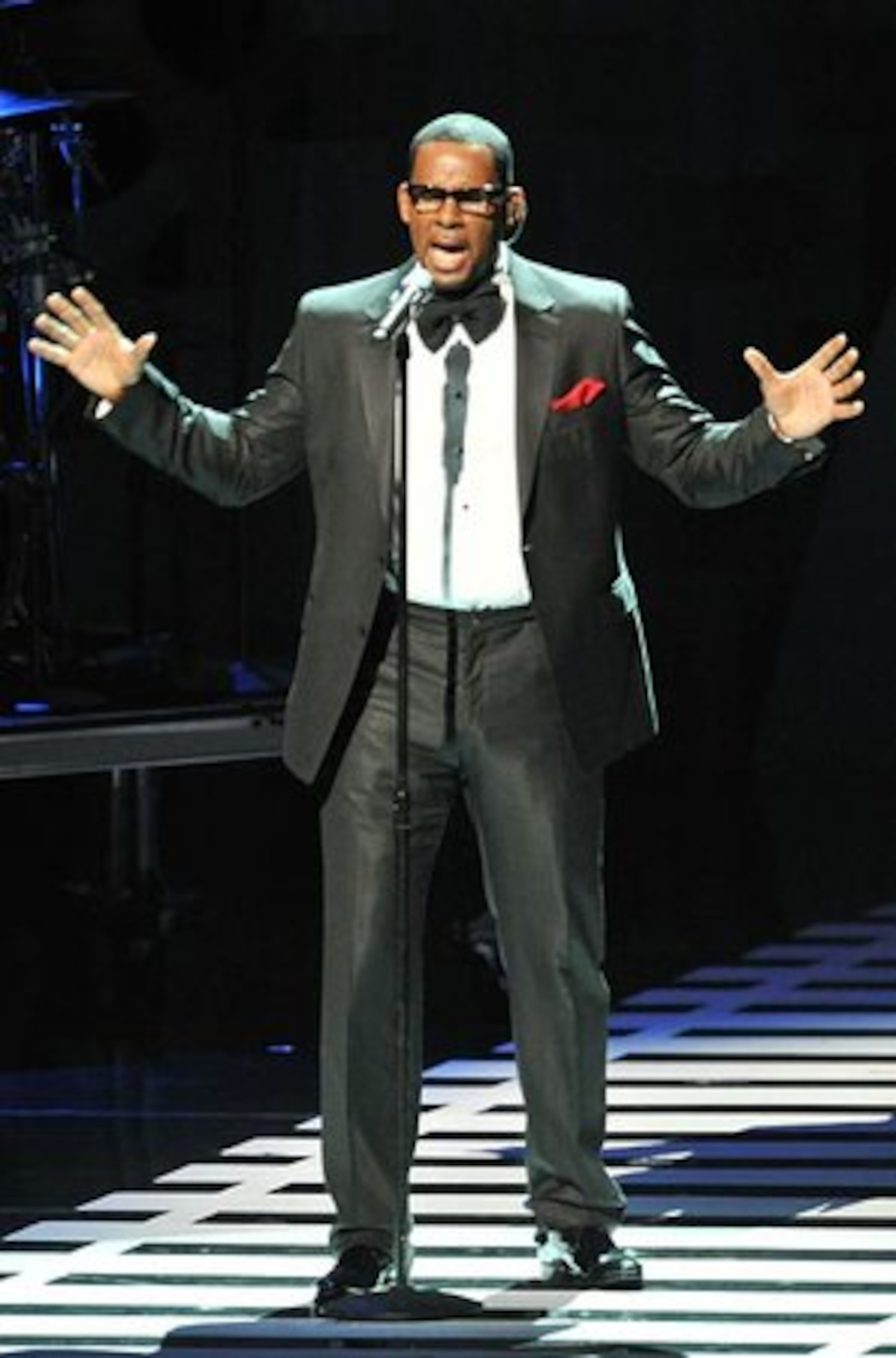 R. Kelly could only manage third. He's listed as having a mere $150 million.