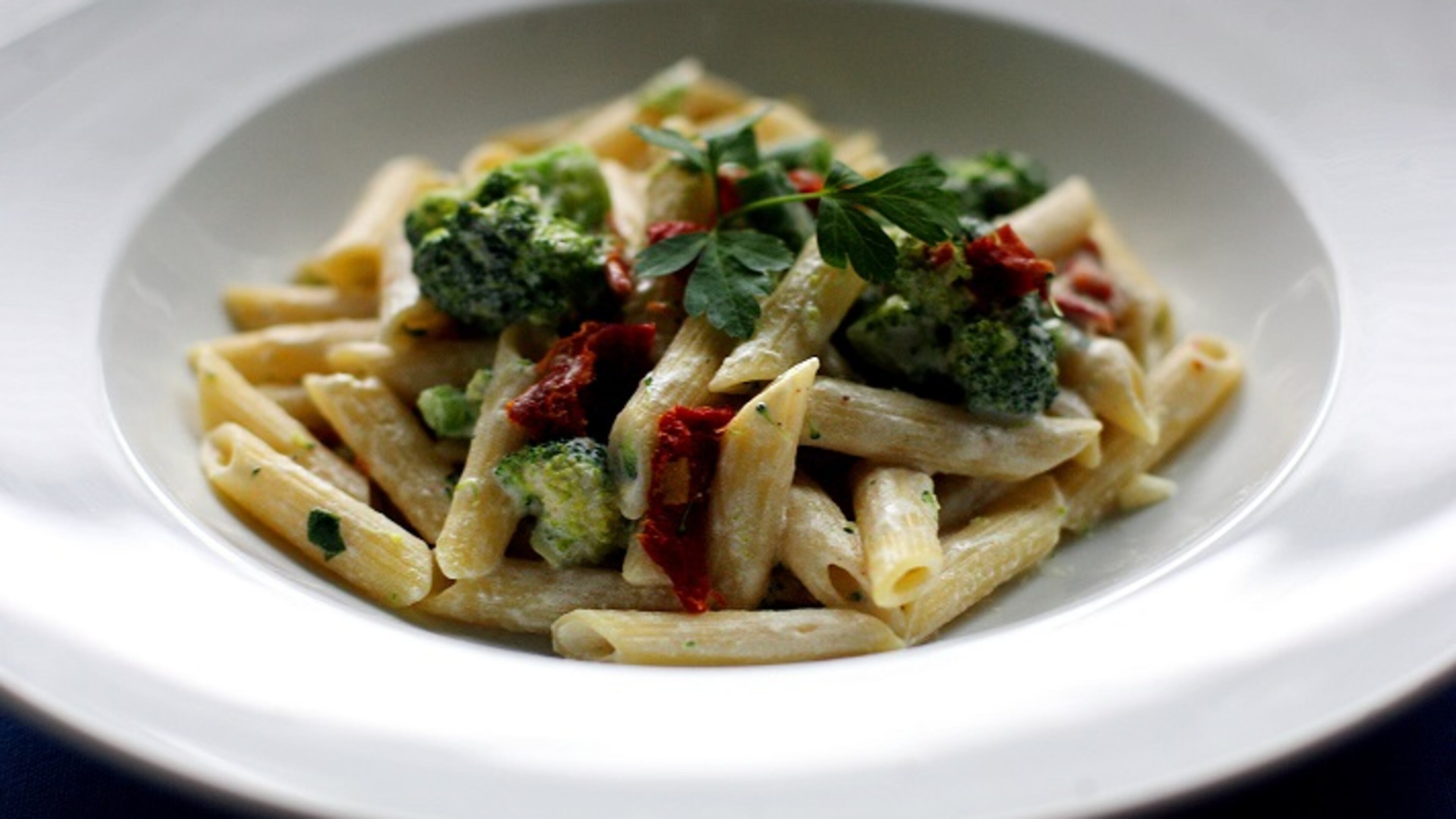 Short pasta, like the penne in this Penne with Broccoli, Sun-dried Tomatoes and Dijon Cream dish, is easier to measure than long pasta but it's easy enough to figure out. (Kimberly P. Mitchell/Detroit Free Press/TNS)