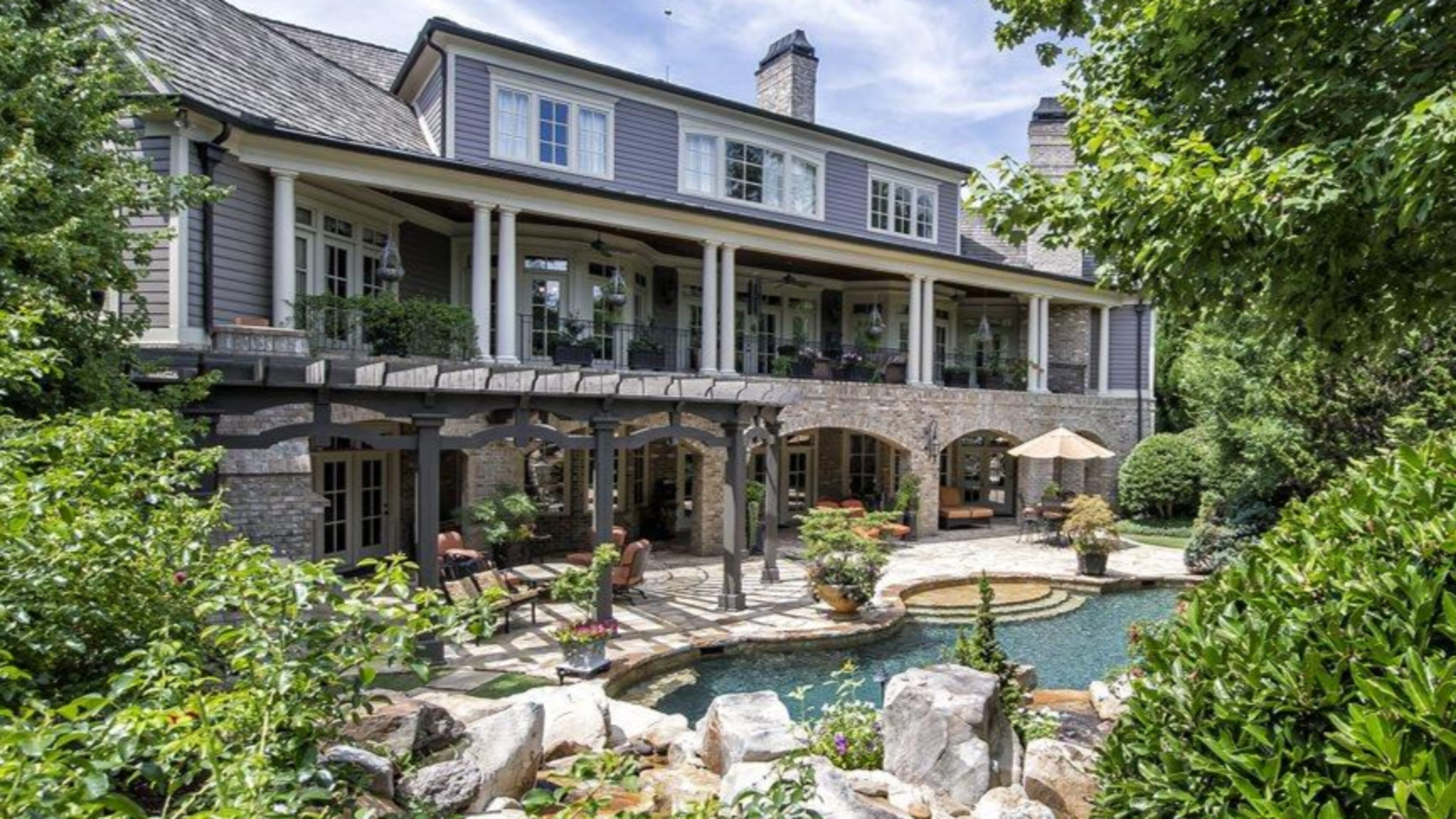 Photos via AJC Homefinder.