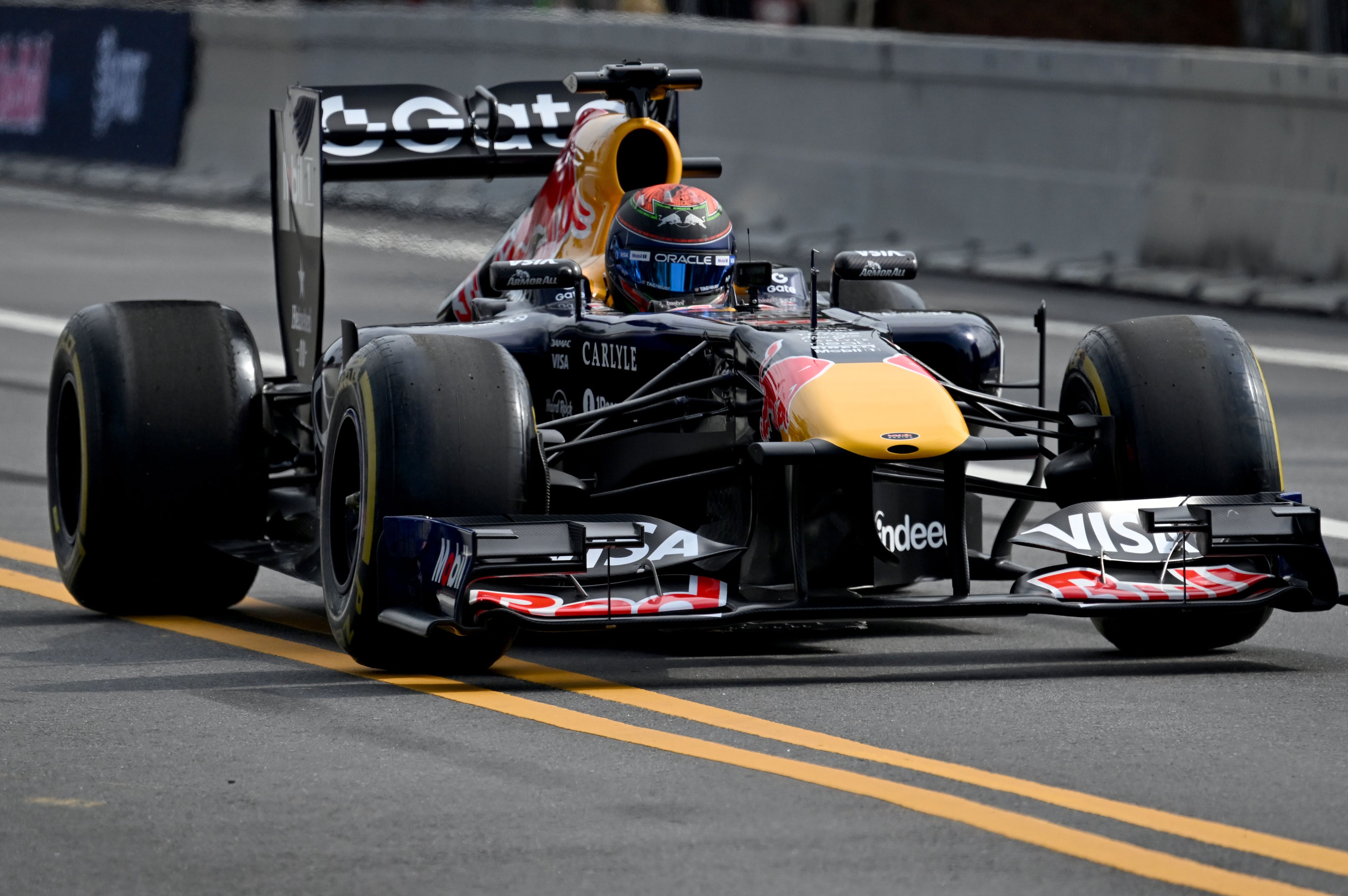 HUGO Formula One race car takes part in a demonstration run on Hank Aaron Drive during the Red Bull Showrun Atlanta Presented by Ford Racing on Saturday, Aug. 1, 2026, in Atlanta. Atlanta city officials this week approved permits for the Red Bull Showrun that will allow the live motorsports demonstration event to go on as advertised along a roughly half-mile stretch of Hank Aaron Drive — a backup location after earlier plans to hold the event near Piedmont Park ran into opposition from Midtown residents. (Hyosub Shin/AJC)
