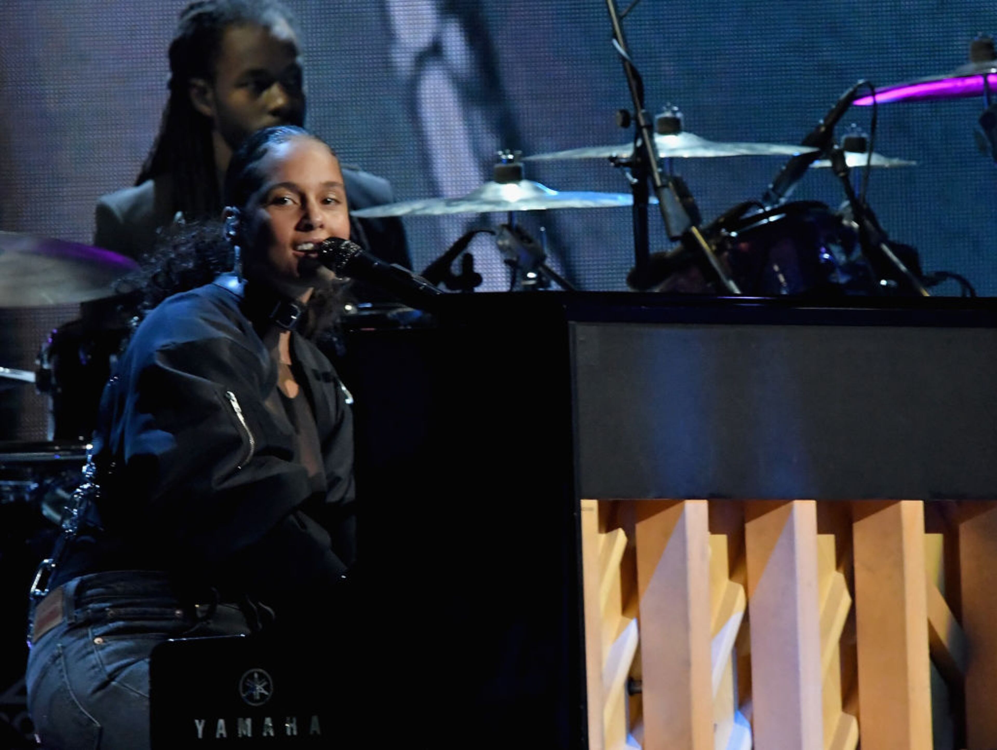 NEW YORK, NY - APRIL 07: Recording artist Alicia Keys performs 2017 Tupac Shakur onstage at the 32nd Annual Rock & Roll Hall Of Fame Induction Ceremony at Barclays Center on April 7, 2017 in New York City. The event will broadcast on HBO Saturday, April 29, 2017 at 8:00 pm ET/PT (Photo by Mike Coppola/Getty Images)