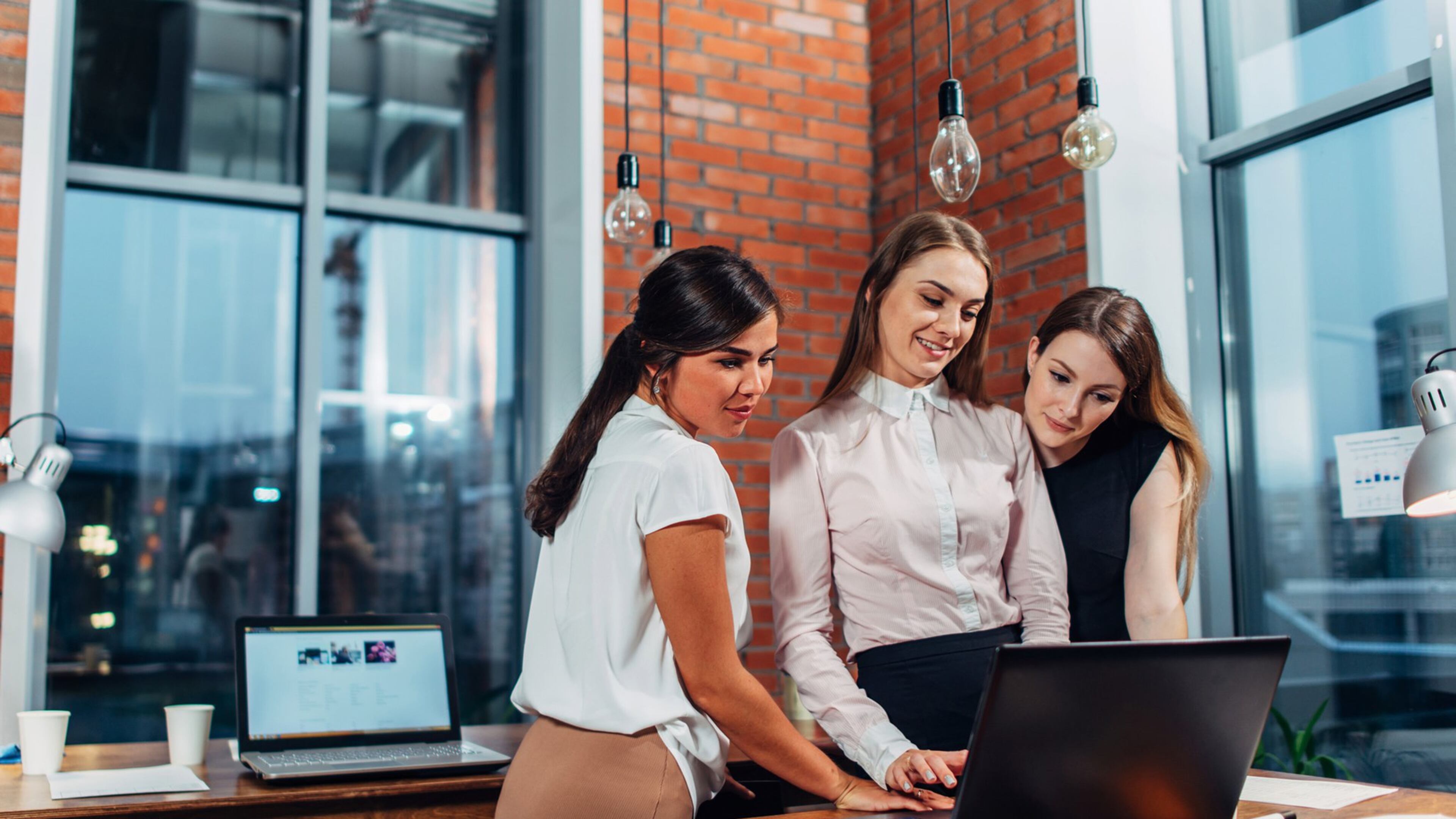 Standing instead of sitting for six hours a day could help people lose weight over the long term. (Dreamstime)