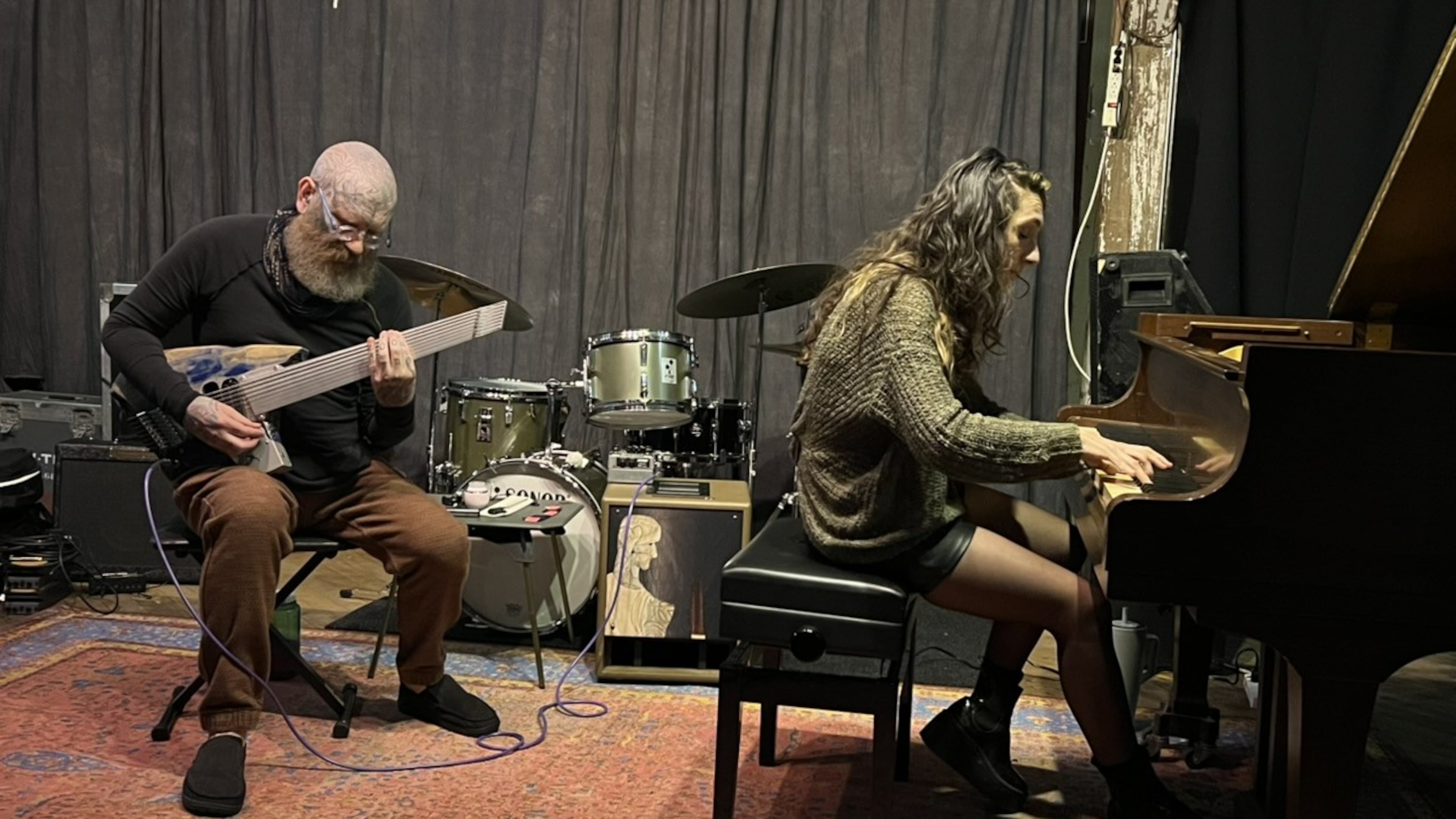 Killick Hinds (left) and Ipek Ingili perform at the proudly unconventional Monday Night Creative Music Series at Eyedrum Art & Music Gallery in southwest Atlanta. (Photo by Reinout Vogt)