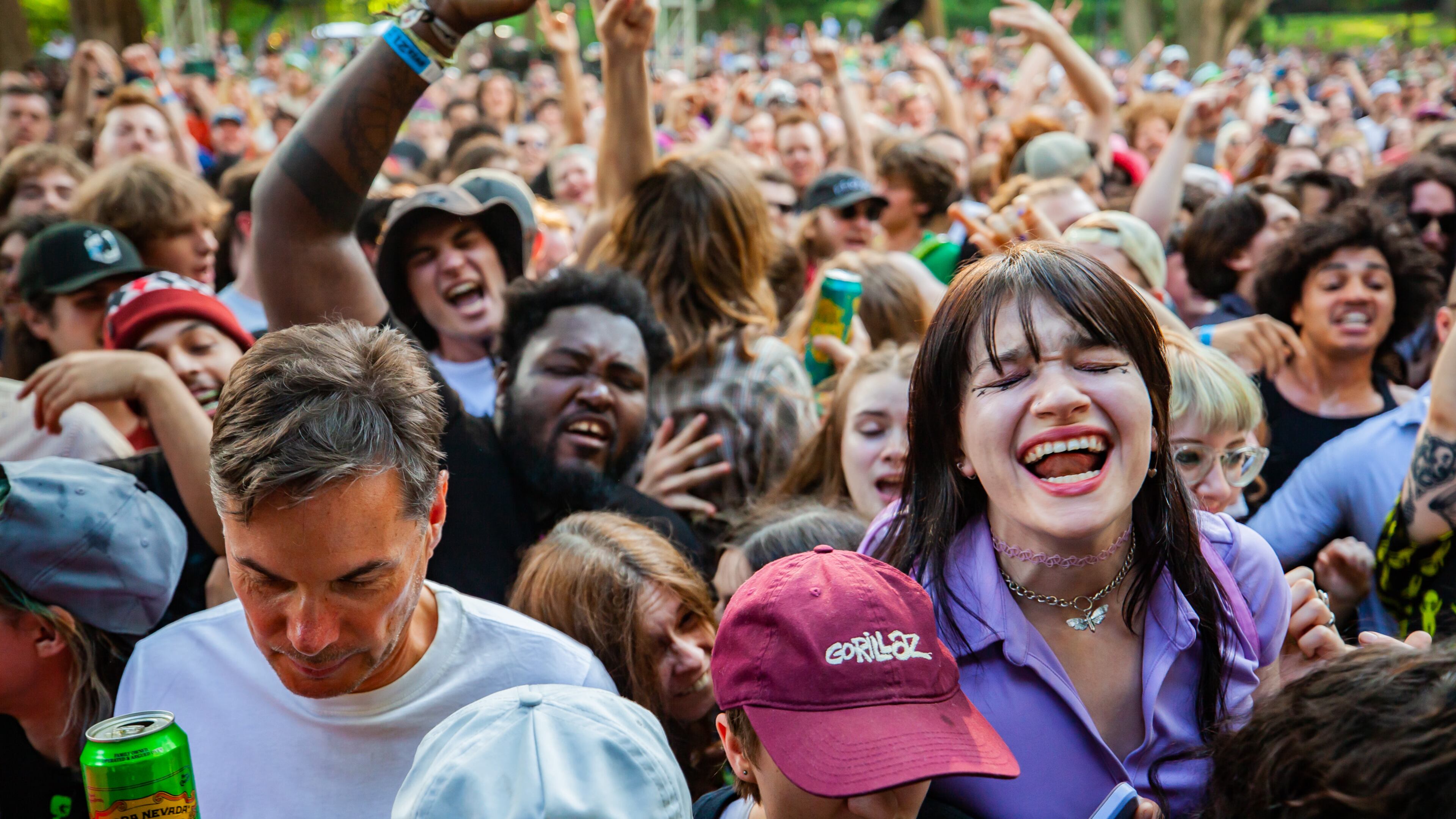 Atlanta, Ga: Fidlar plays the Criminal records stage to enormous groups of moshing fans. Photo taken Sunday May 7, 2023 Central Park @ Shaky Knees Music Festival. AAJC 050723 shaky knees Sunday (RYAN FLEISHER FOR THE ATLANTA JOURNAL-CONSTITUTION)