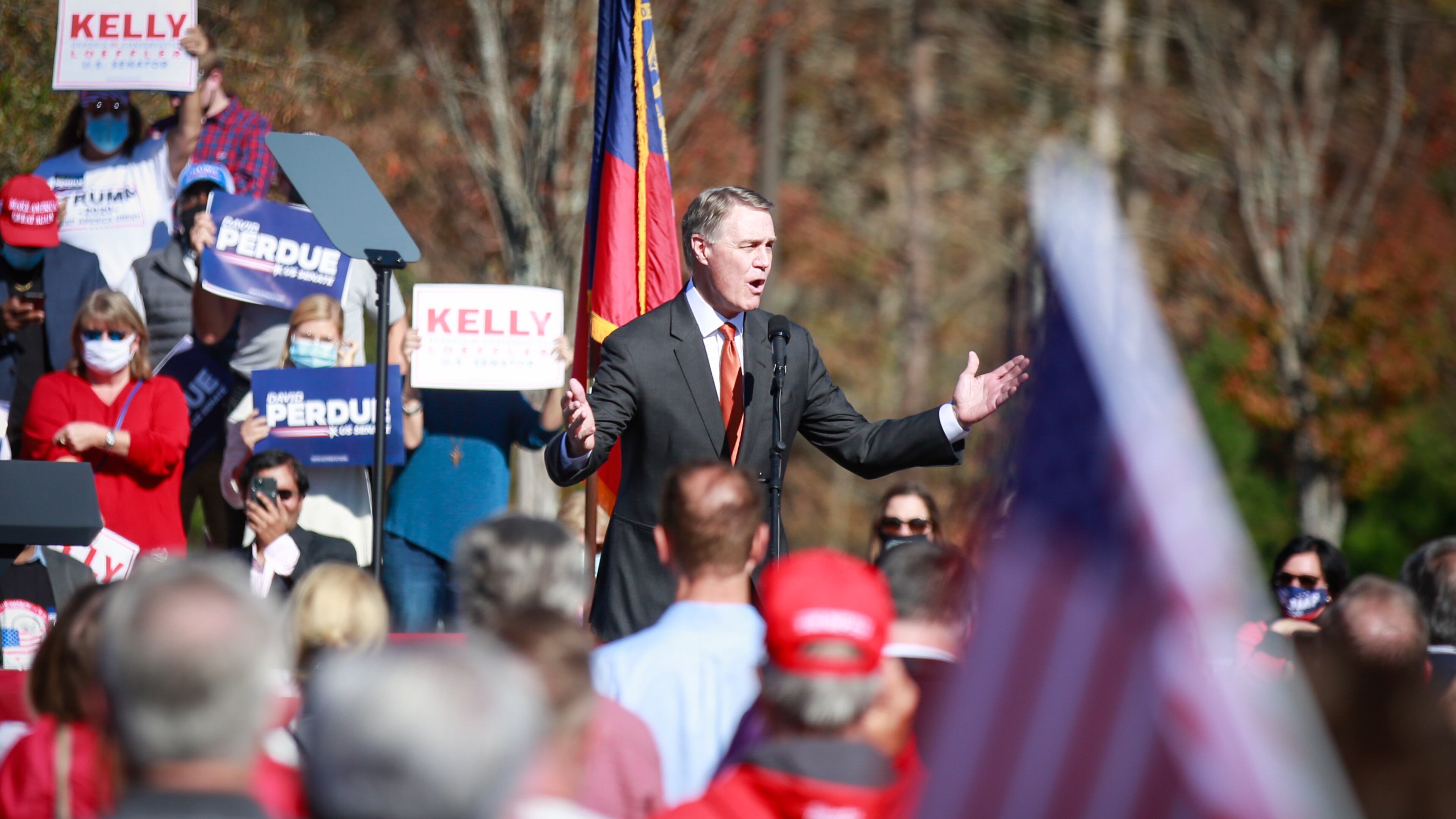 Sen. David Perdue speaks to supporters Friday, Nov. 20, in Canton, Georgia. (Jason Armond/Los Angeles Times/TNS)
