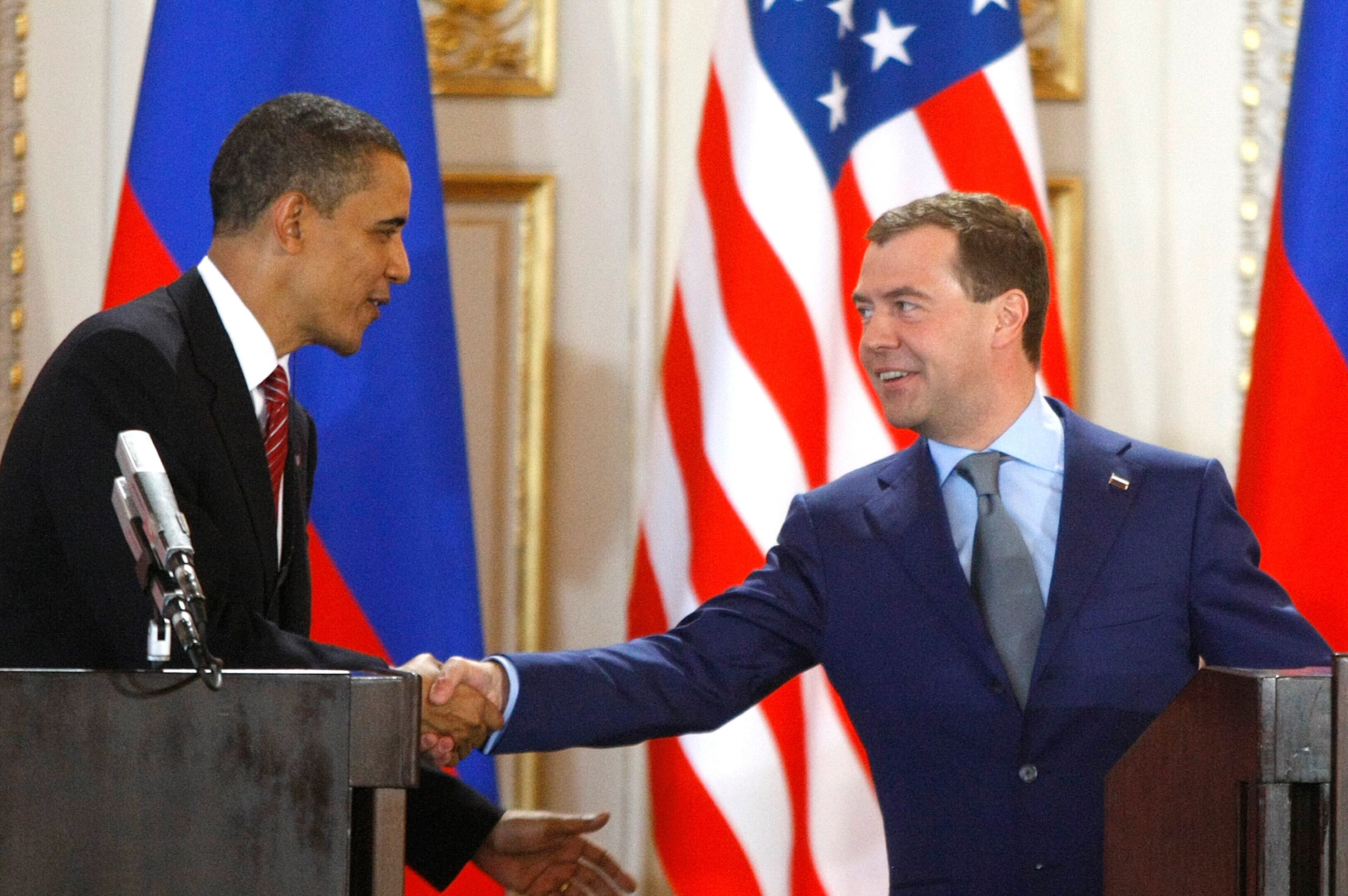 Barack Obama, Dmitry Medvedev