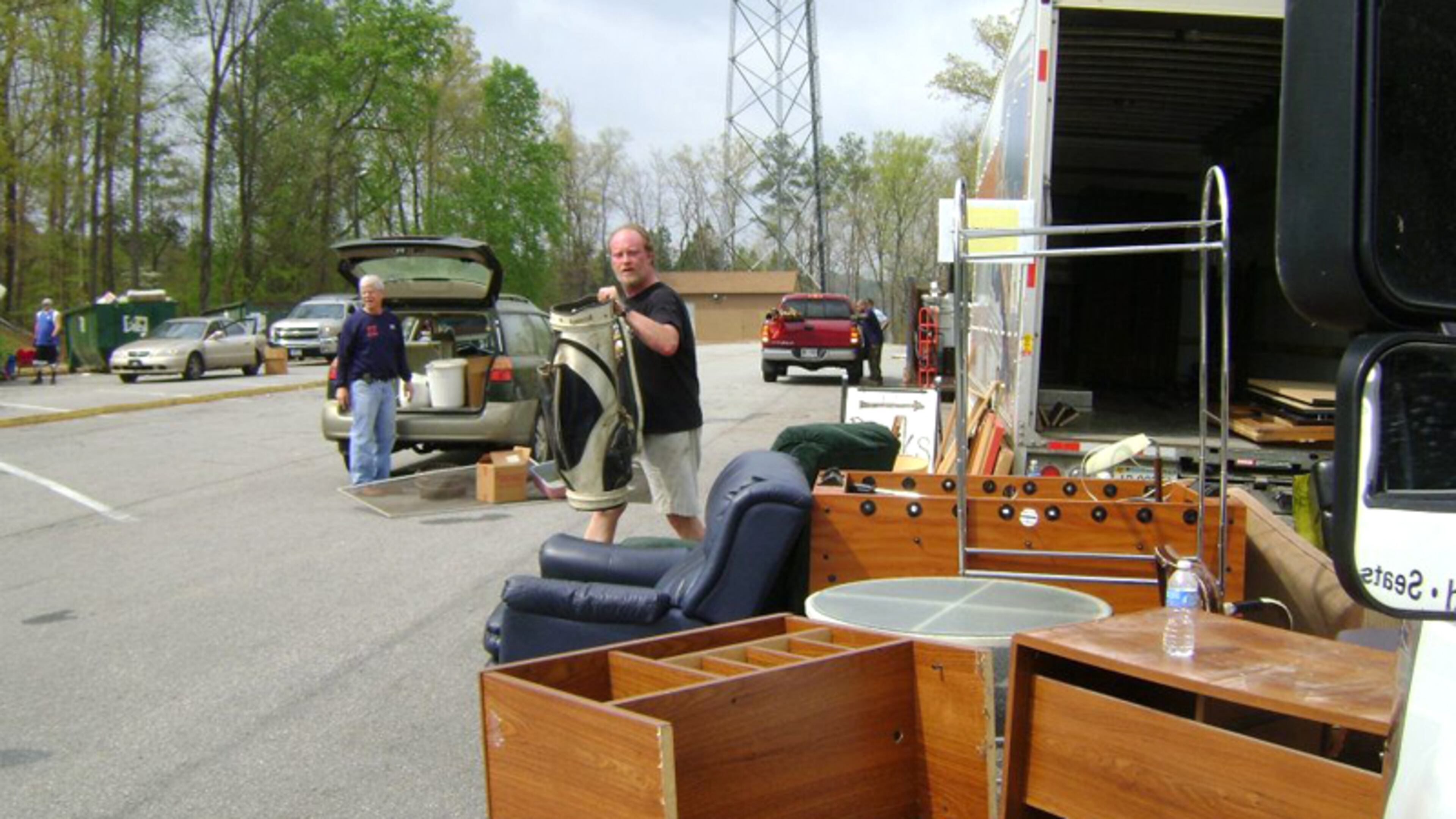 Keep North Fulton Beautiful volunteers collect hard-to-dispose-of items at a bulky trash and recycling day. It’s one of several environmental events the group will run under a newly awarded contract with Johns Creek. KEEP NORTH FULTON BEAUTIFUL via Facebook