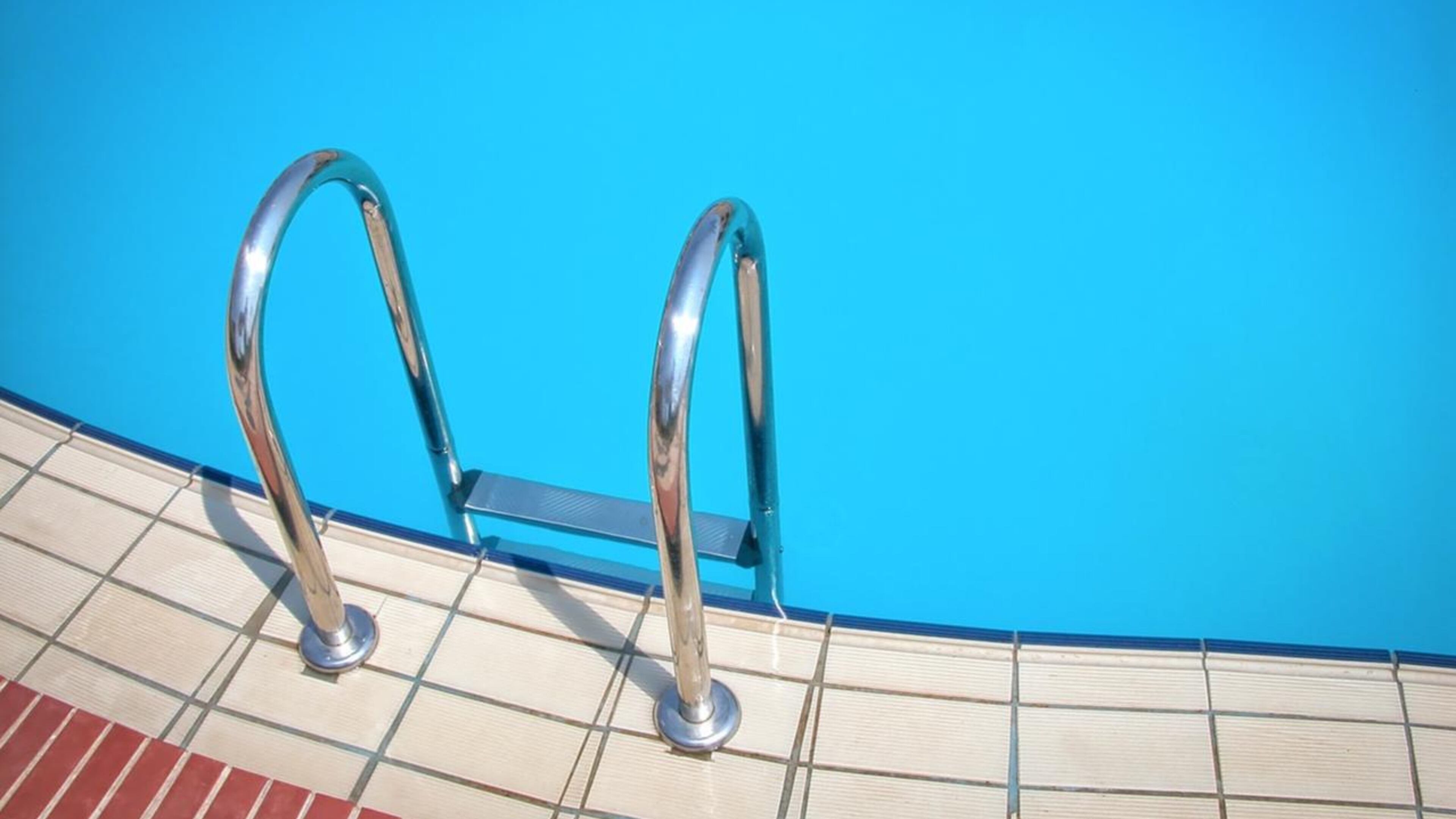 Most people who are drowning don't make any noises, unlike most fictionalized depictions of drownings in movies and on TV.