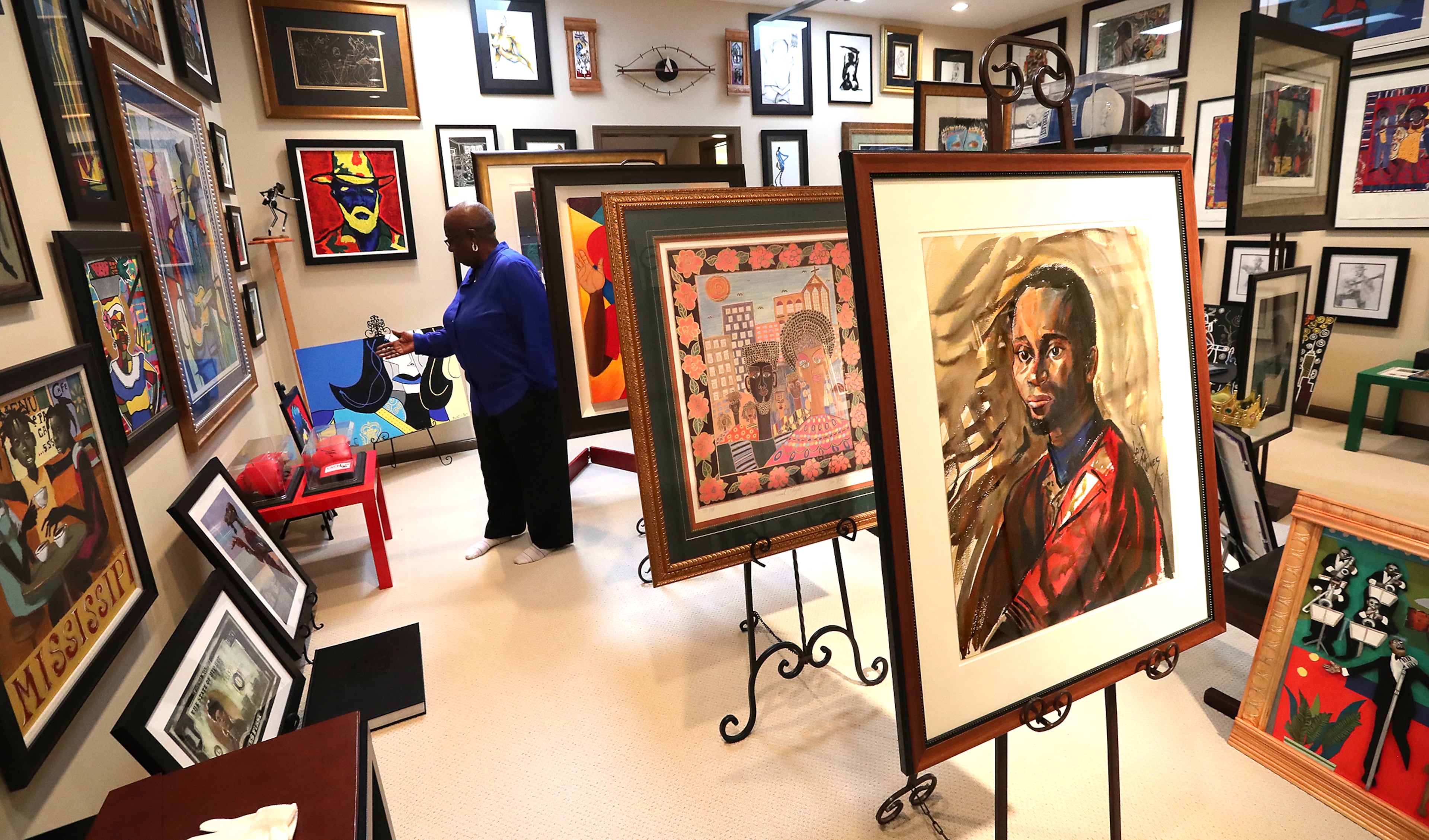 Theresa Easton, a retired school teacher from New York made it her mission to collect art and memorabilia that represents black people and black culture in a postive light. Curtis Compton/ccompton@ajc.com