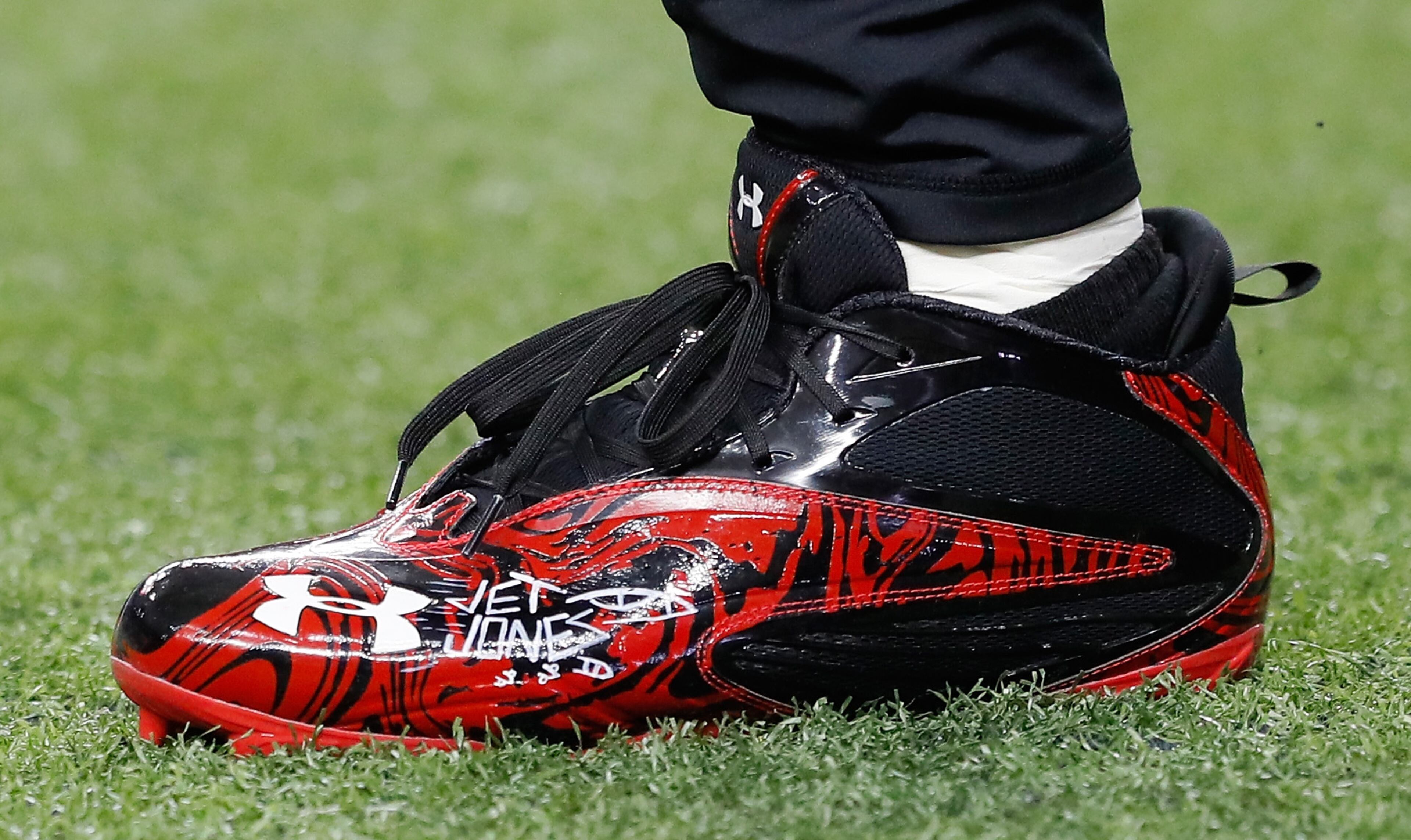 ATLANTA, GA - JANUARY 22: A detail view of Julio Jones #11 of the Atlanta Falcons' Under Armour cleats during warm ups before the NFC Championship Game against the Green Bay Packers at the Georgia Dome on January 22, 2017 in Atlanta, Georgia. (Photo by Kevin C. Cox/Getty Images)