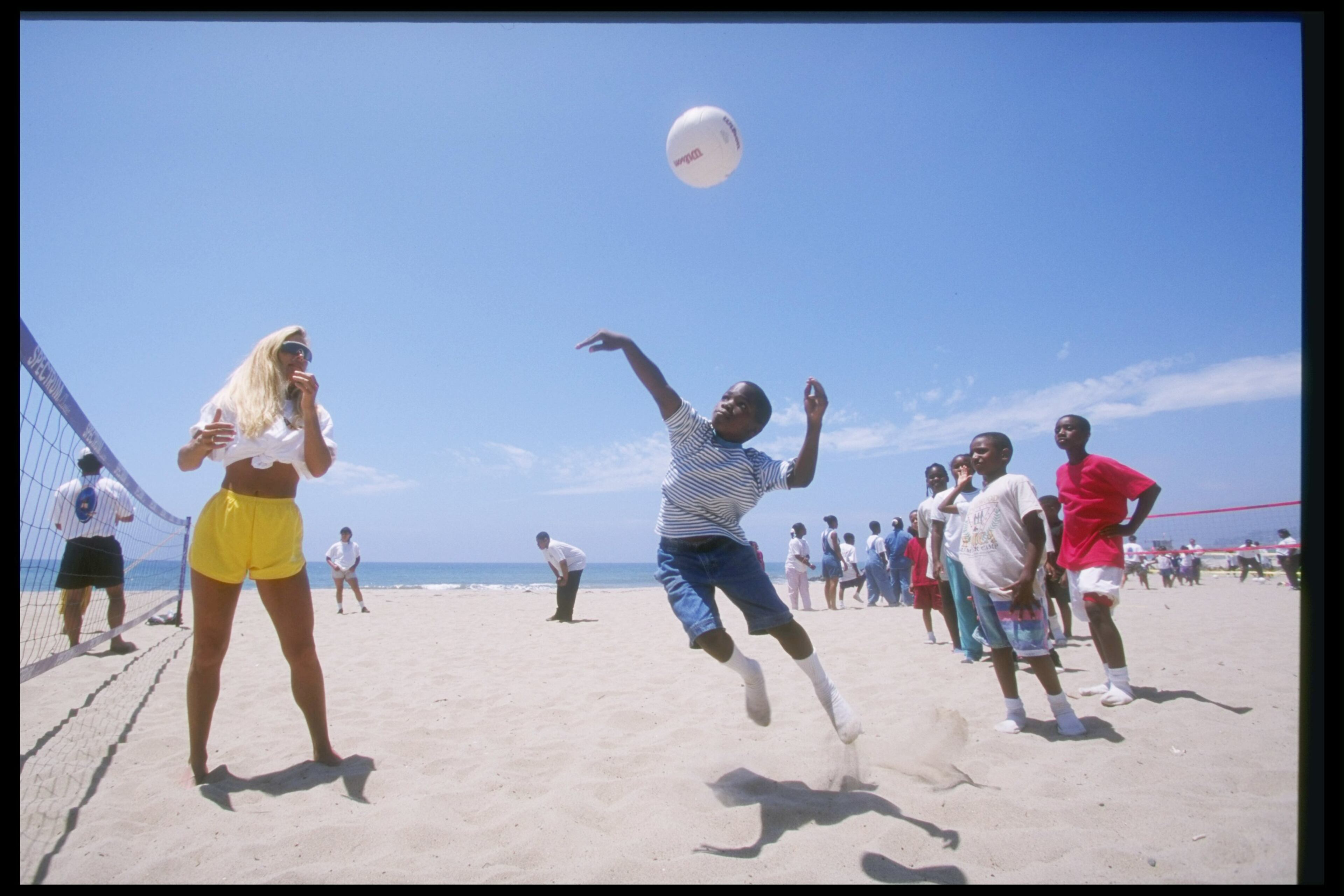 17 Jul 1997: General view of participants at a beach volleyball clinic in Santa Monica, California. Mandatory Credit: Todd Warshaw /Allsport