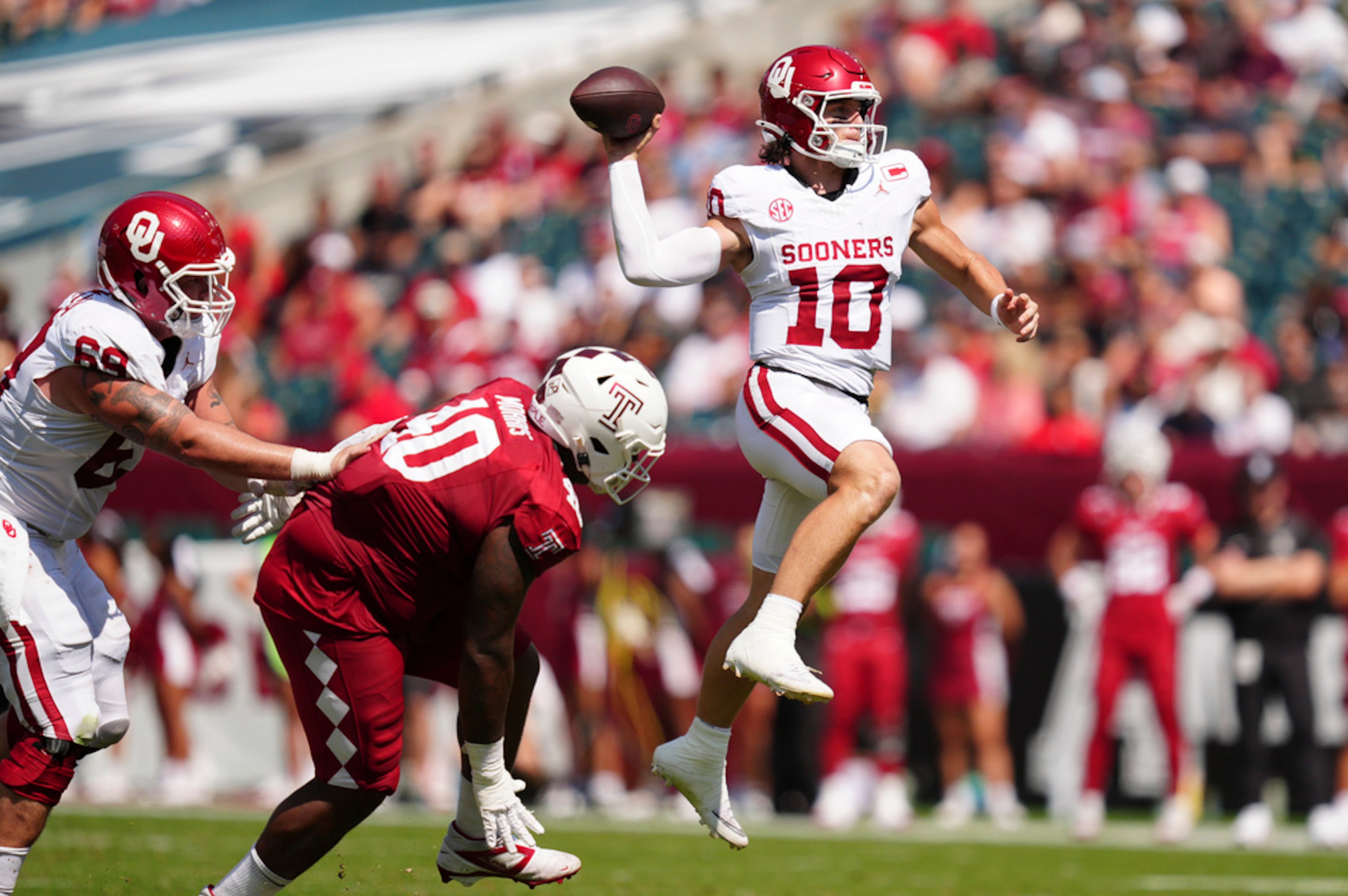Oklahoma Temple Football John Mateer