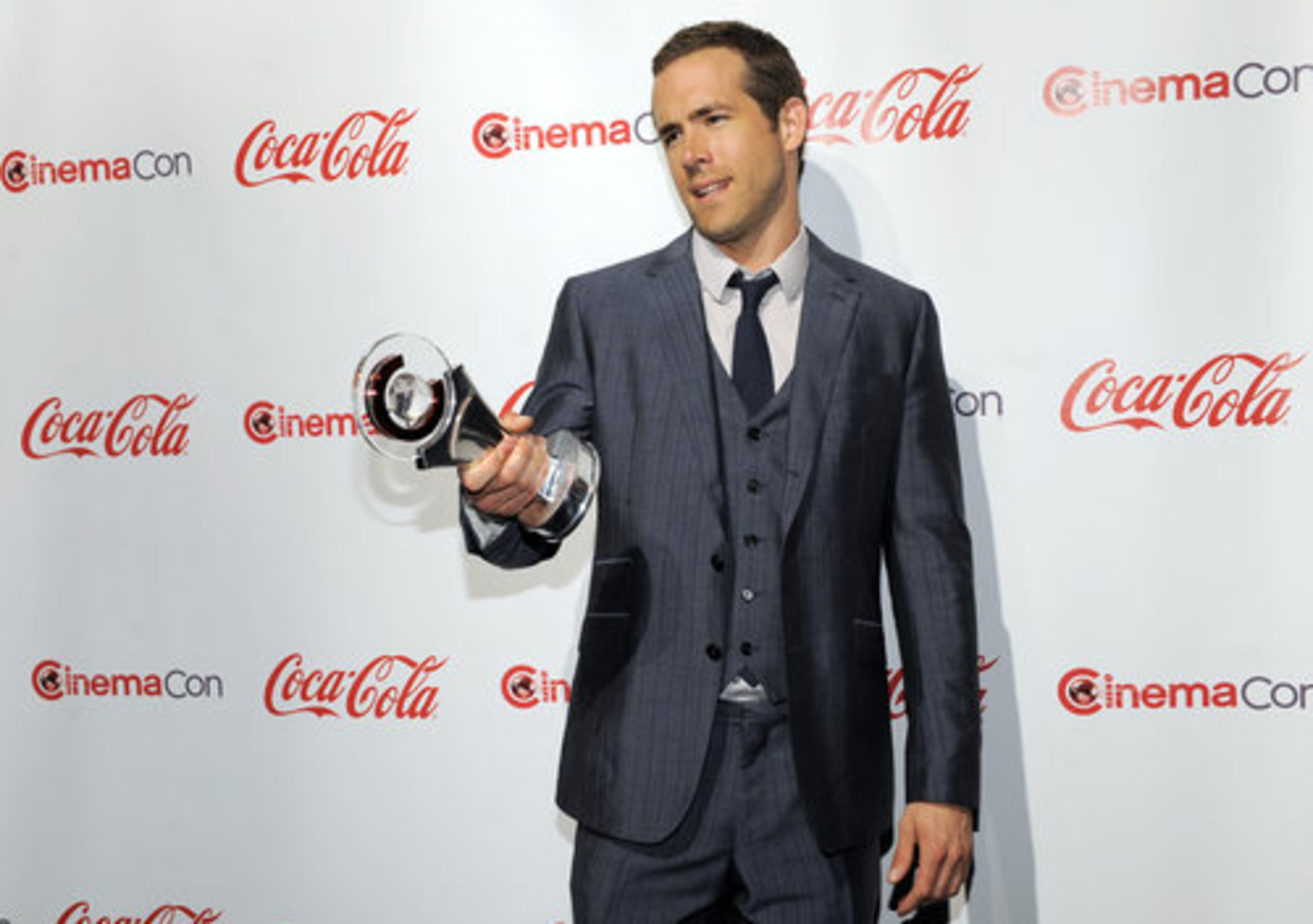 Ryan Reynolds has those classic good looks chiseled on his face, but his good sense of humor makes him a fan favorite as well.