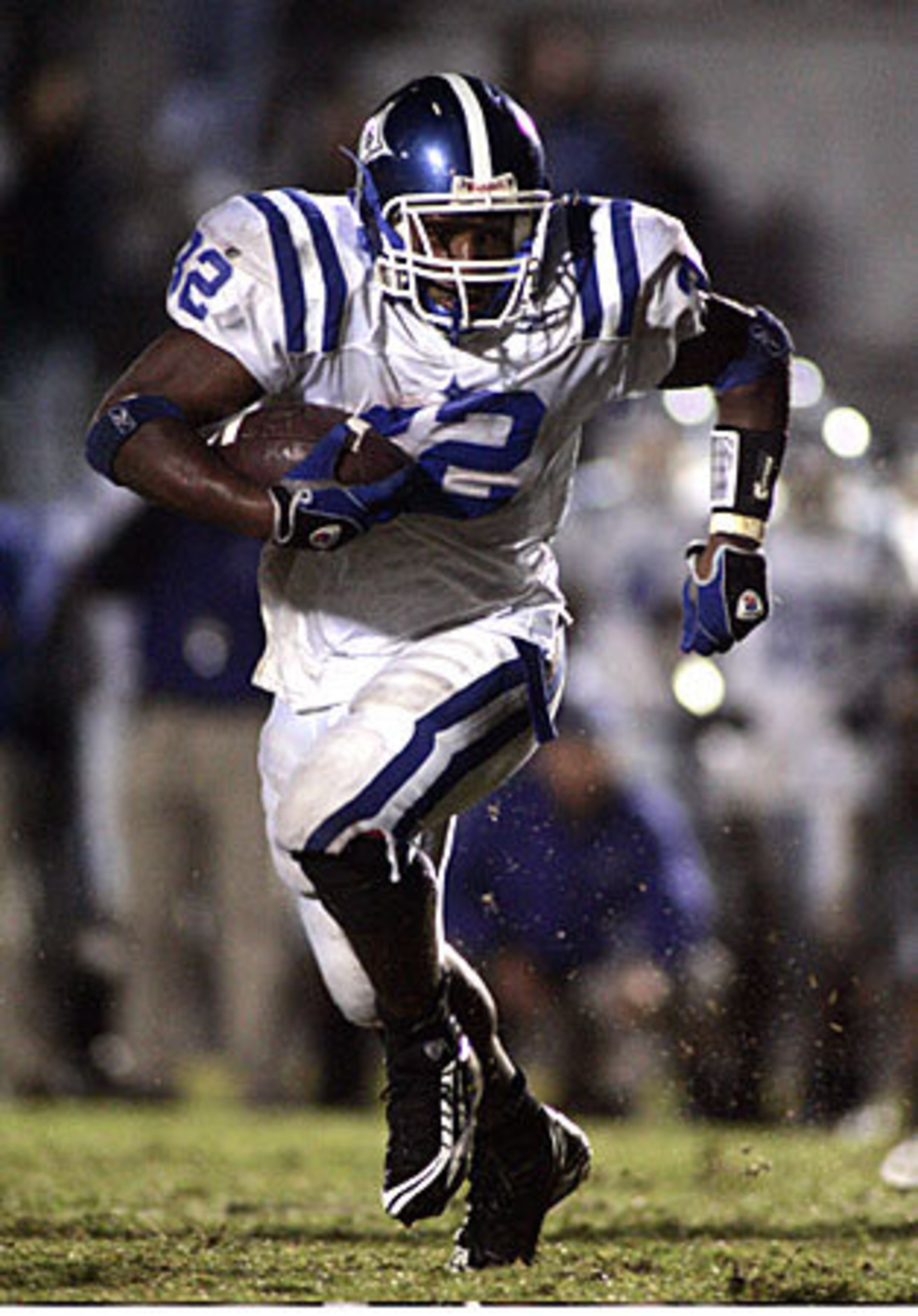Peachtree Ridge running back Ronnie Smith (32) heads for the end zone. Touchdown, Lions!