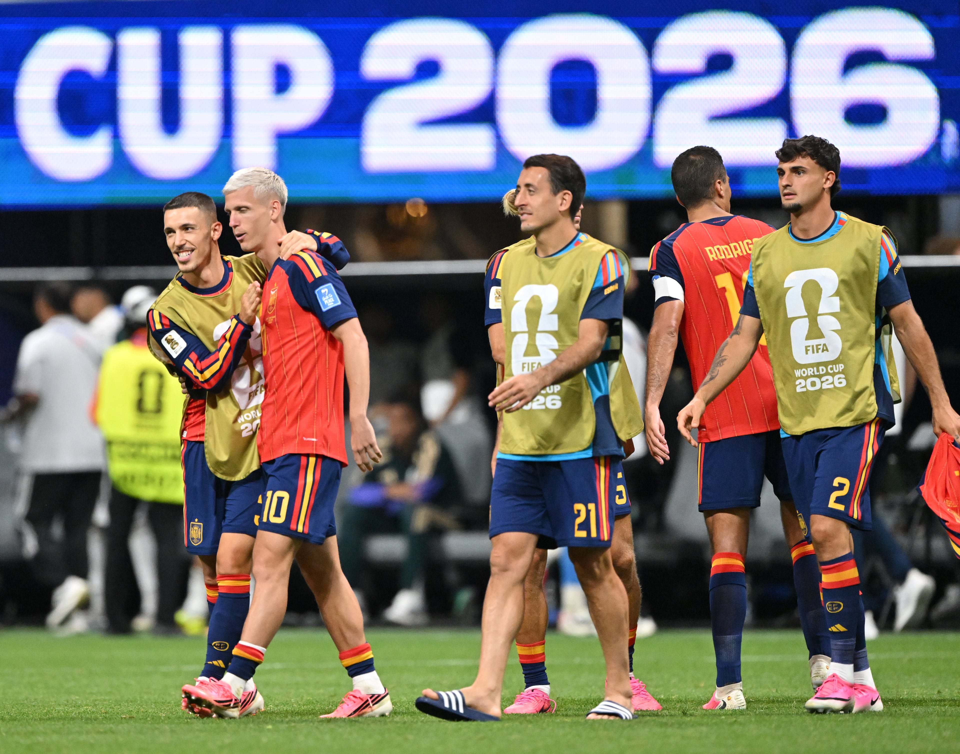 Spain celebrates its 4-0 win over Saudi Arabia in the World Cup on Sunday, June 21, 2026, at Atlanta Stadium. (Hyosub Shin/AJC)