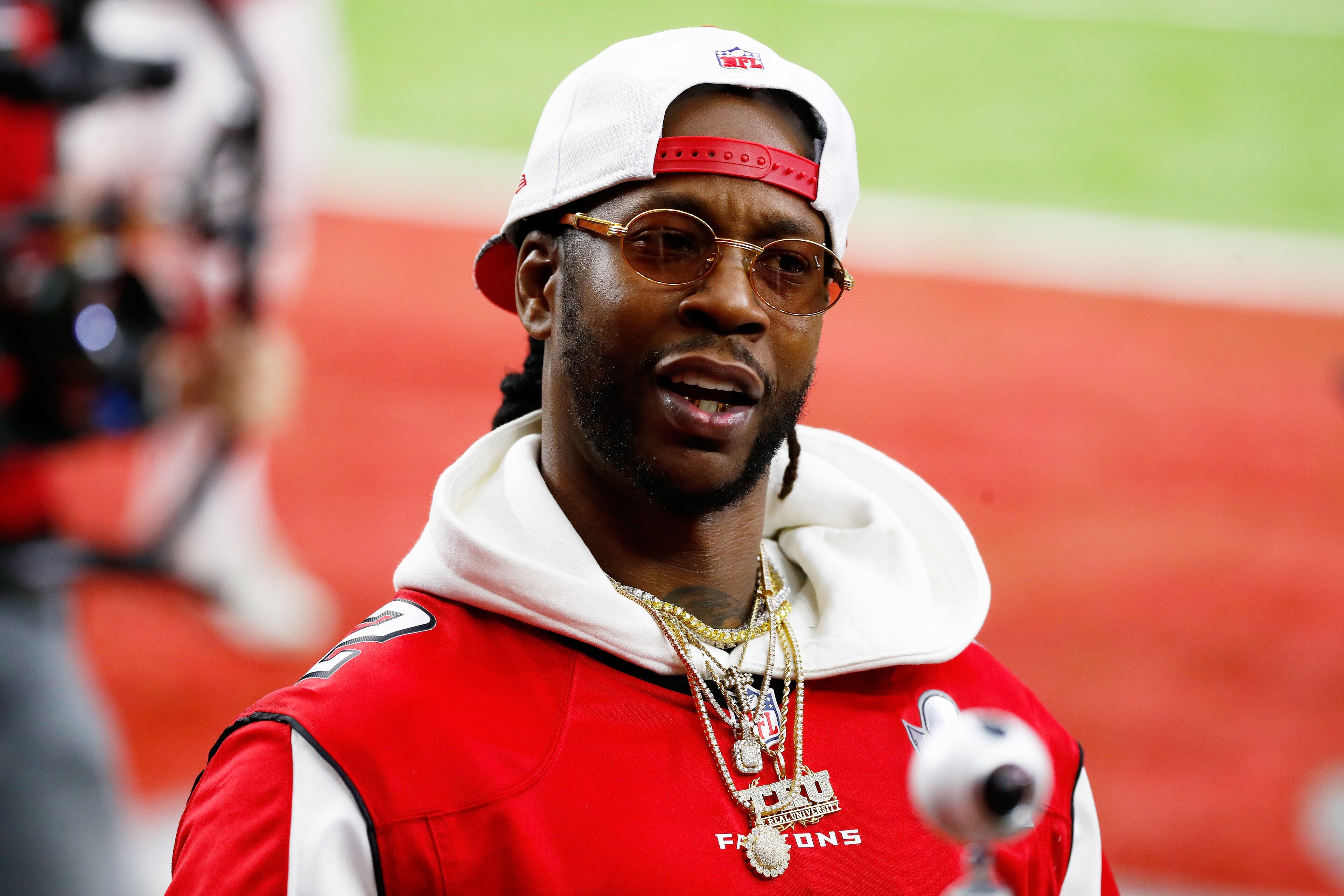 HOUSTON, TX - FEBRUARY 05: Rapper 2 Chainz looks on prior to Super Bowl 51 between the New England Patriots and the Atlanta Falcons at NRG Stadium on February 5, 2017 in Houston, Texas. (Photo by Gregory Shamus/Getty Images)