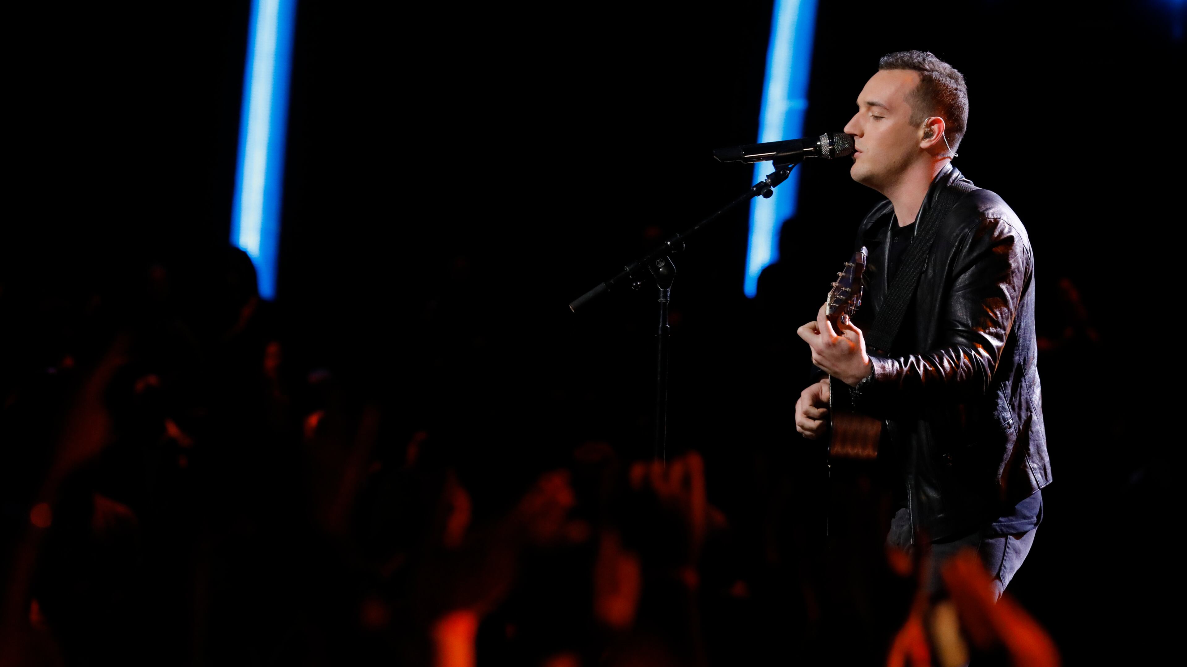 THE VOICE -- "Live Top 11" Episode: 1115B -- Pictured: Aaron Gibson -- (Photo by: Trae Patton/NBC)