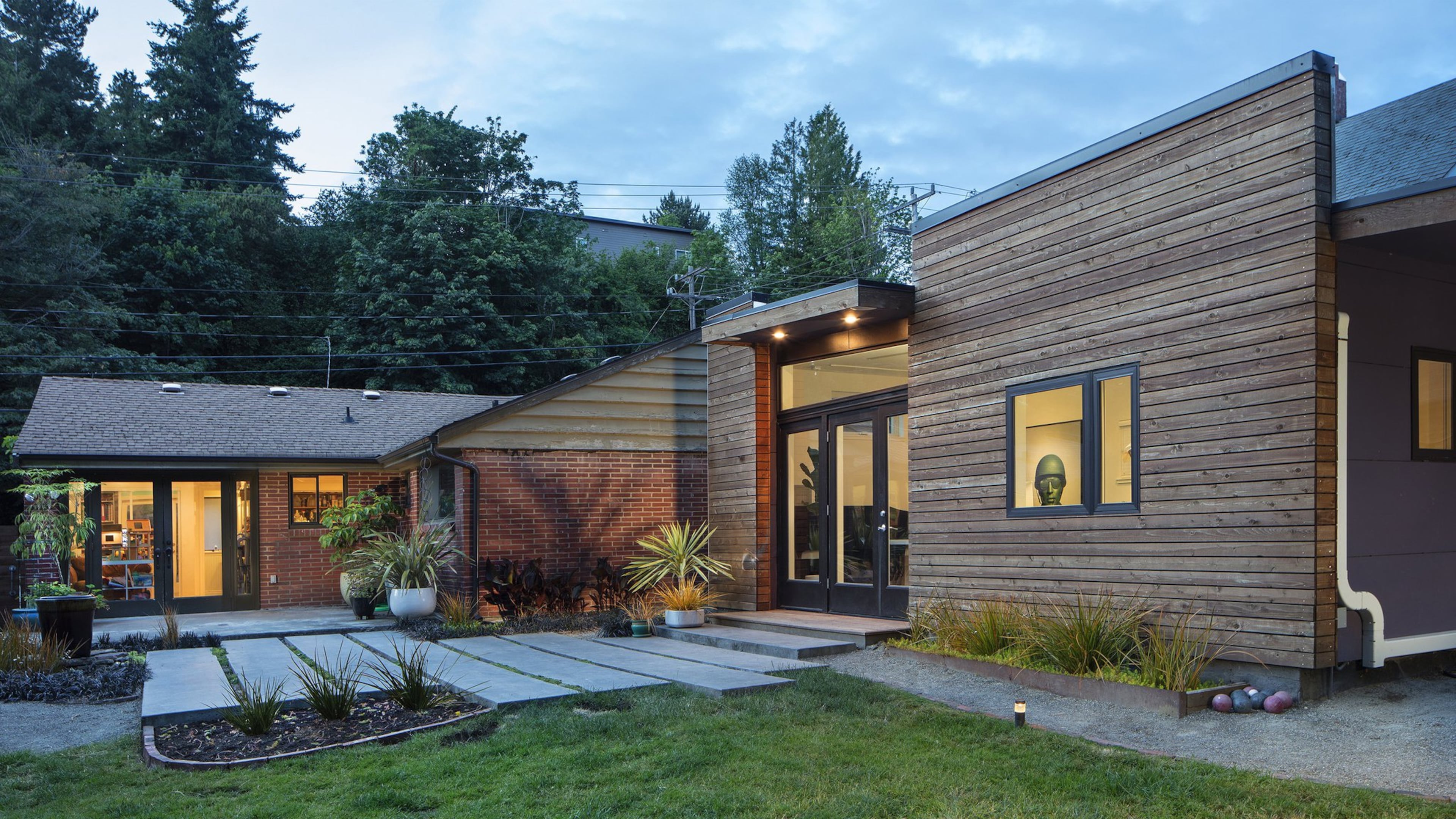John and Nichelle Keatley’s 374-square-foot Backyard Box, a line of sustainable detached accessory dwelling units designed by architect Jim Burton with his developer friend, Sloan Ritchie of Cascade Built, serves as an office/studio, a guest space and a super-flexible everything space for friends and family. (Steve Ringman/Seattle Times/TNS)