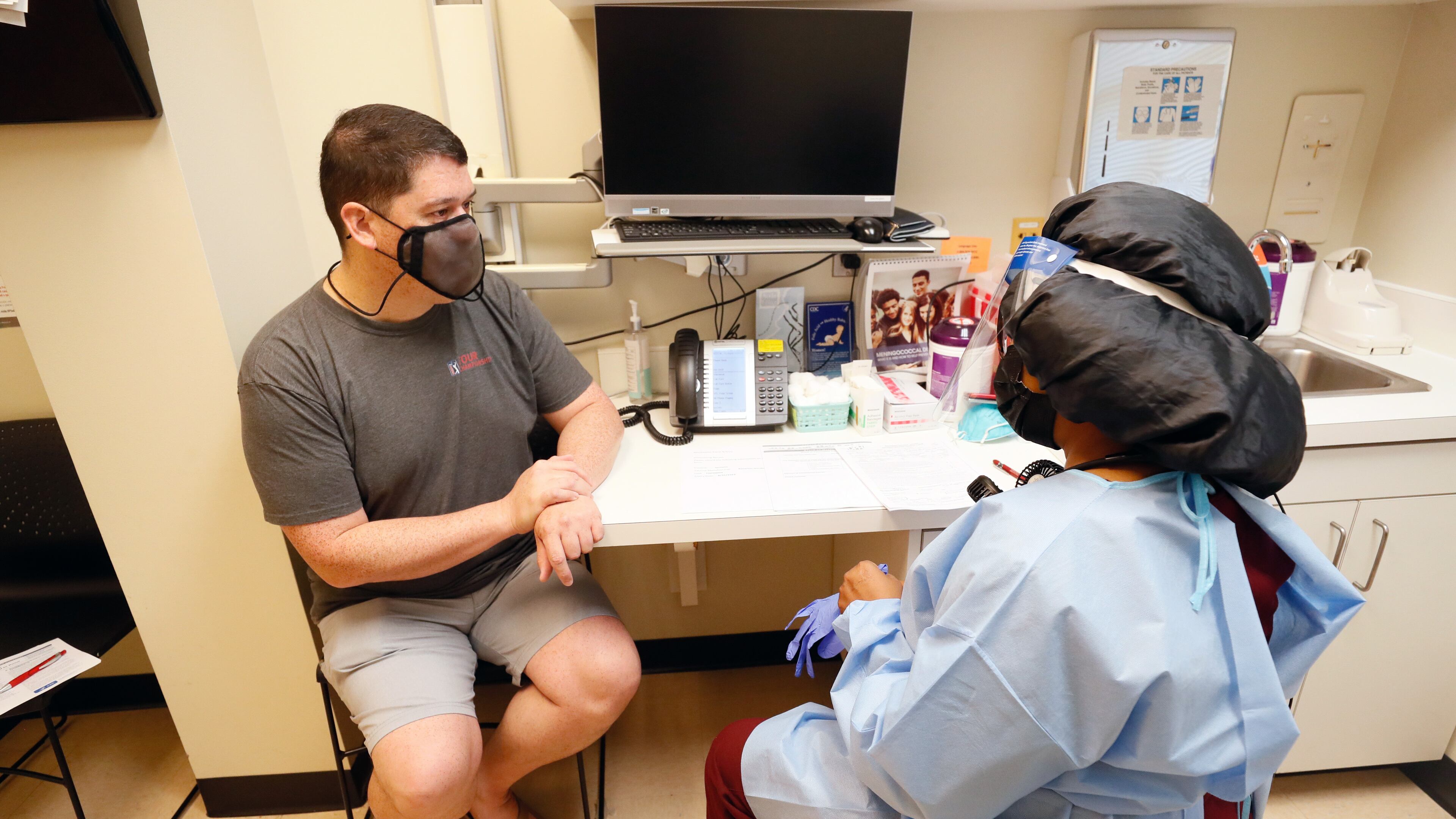 Yolanda Johnson, BSN RN, prepares Robert Gilleo for his monkeypox vaccination at the North Dekalb Health Center in Chamblee on August 5, 2022. Steve Schaefer / steve.schaefer@ajc.com)