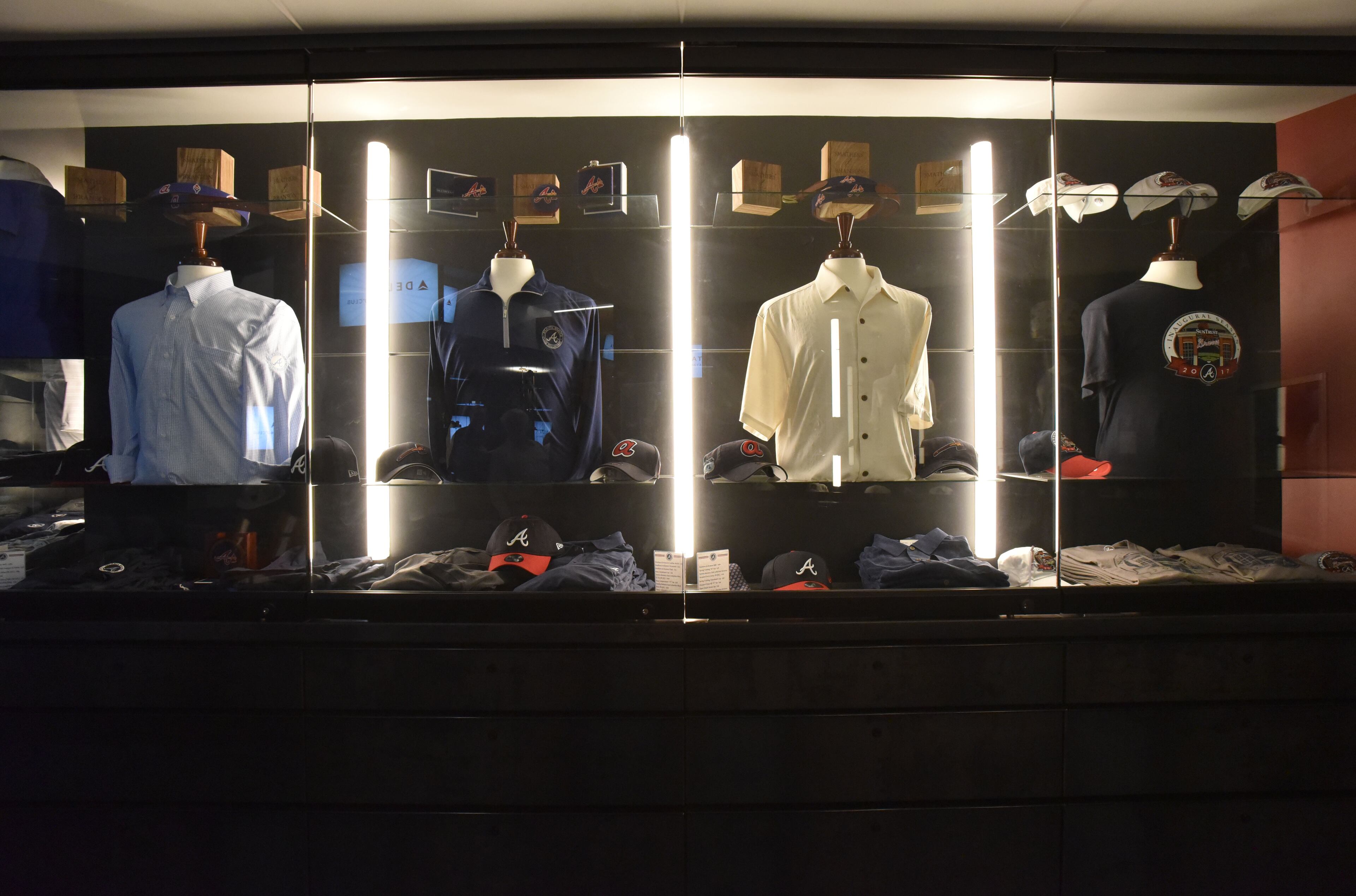 March 28, 2017 Atlanta - Interior of Delta Sky360 Club during a media tour before the first baseball game, Braves-Yankees exhibition, at SunTrust Park on Tuesday, March 28, 2017. HYOSUB SHIN / HSHIN@AJC.COM