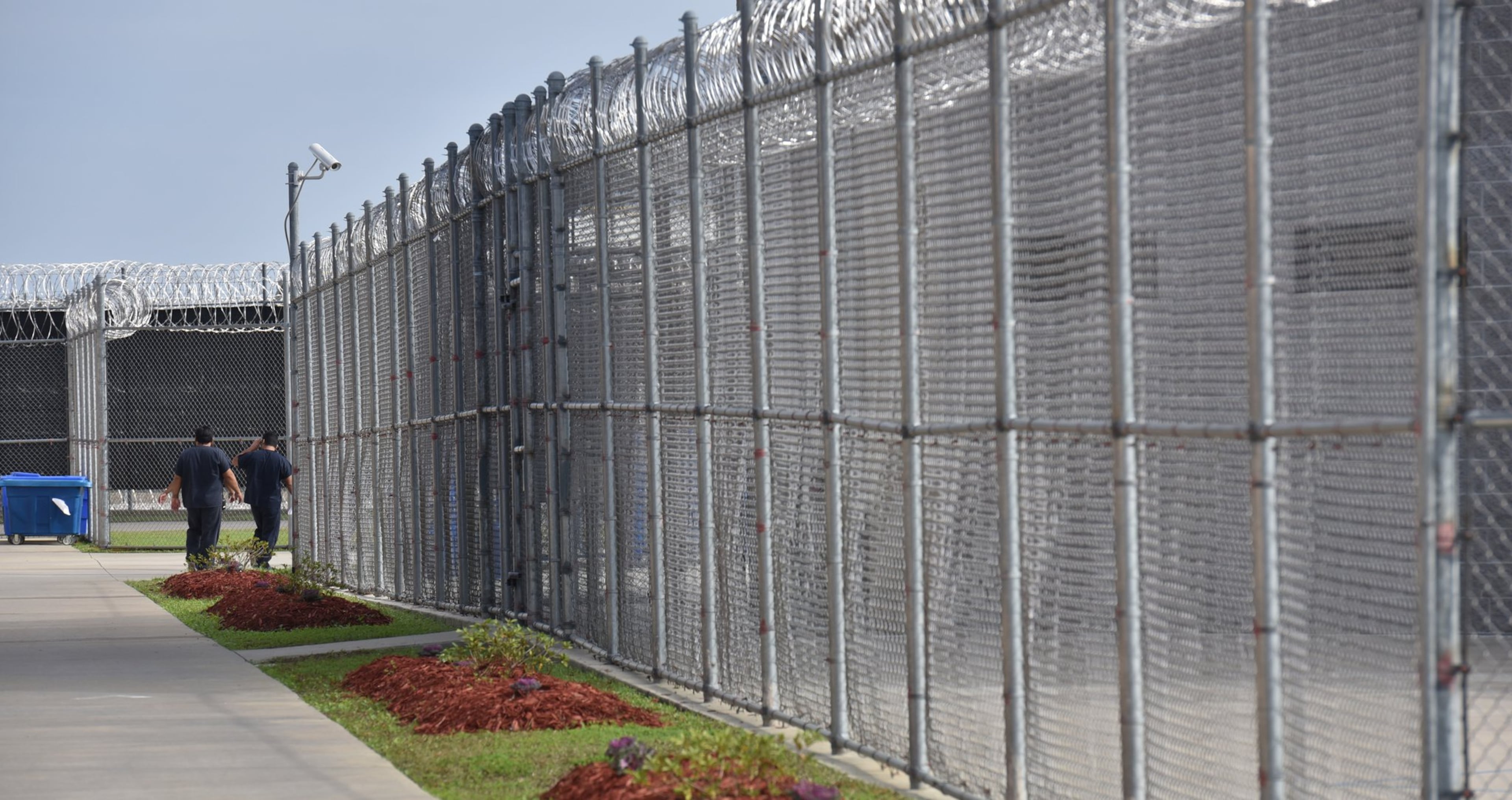 The ICE Processing Center in Folkston, Ga., in 2018. (Hyosub Shin/AJC)