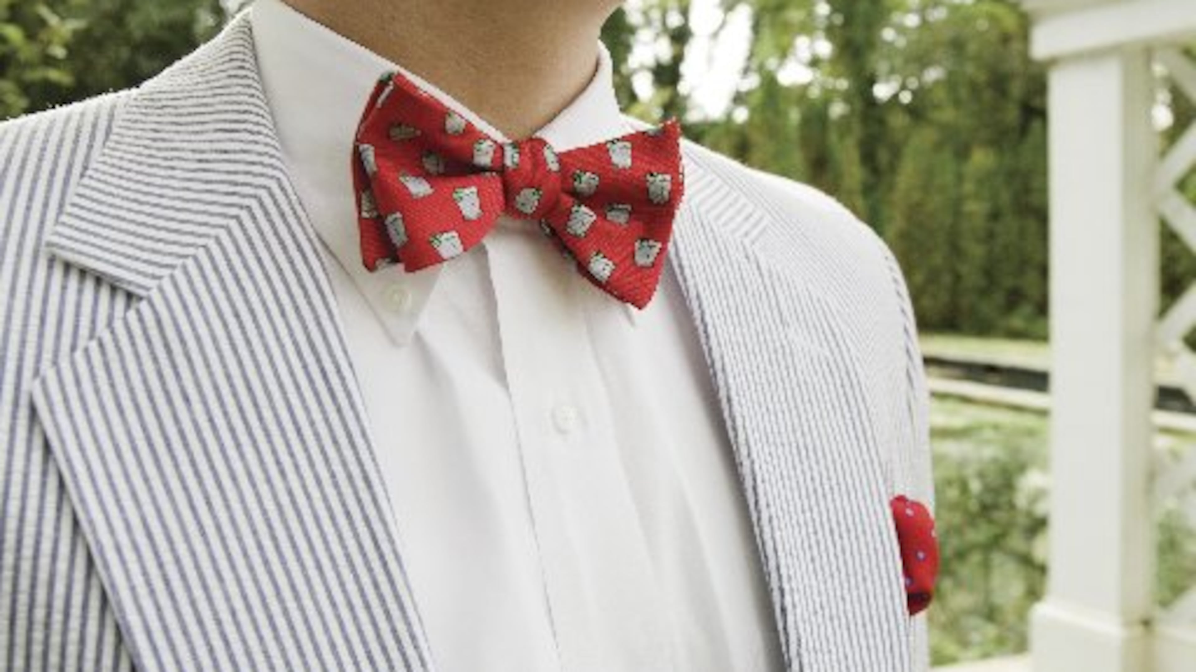 Southern Proper, the Atlanta-based haberdashery started by Emilie Henderson Howard and Reagan Hardy Howell offer this collection of silk ties that are colorful and come in bold prints that work well on a small space. This is its mint julep "beau tie."