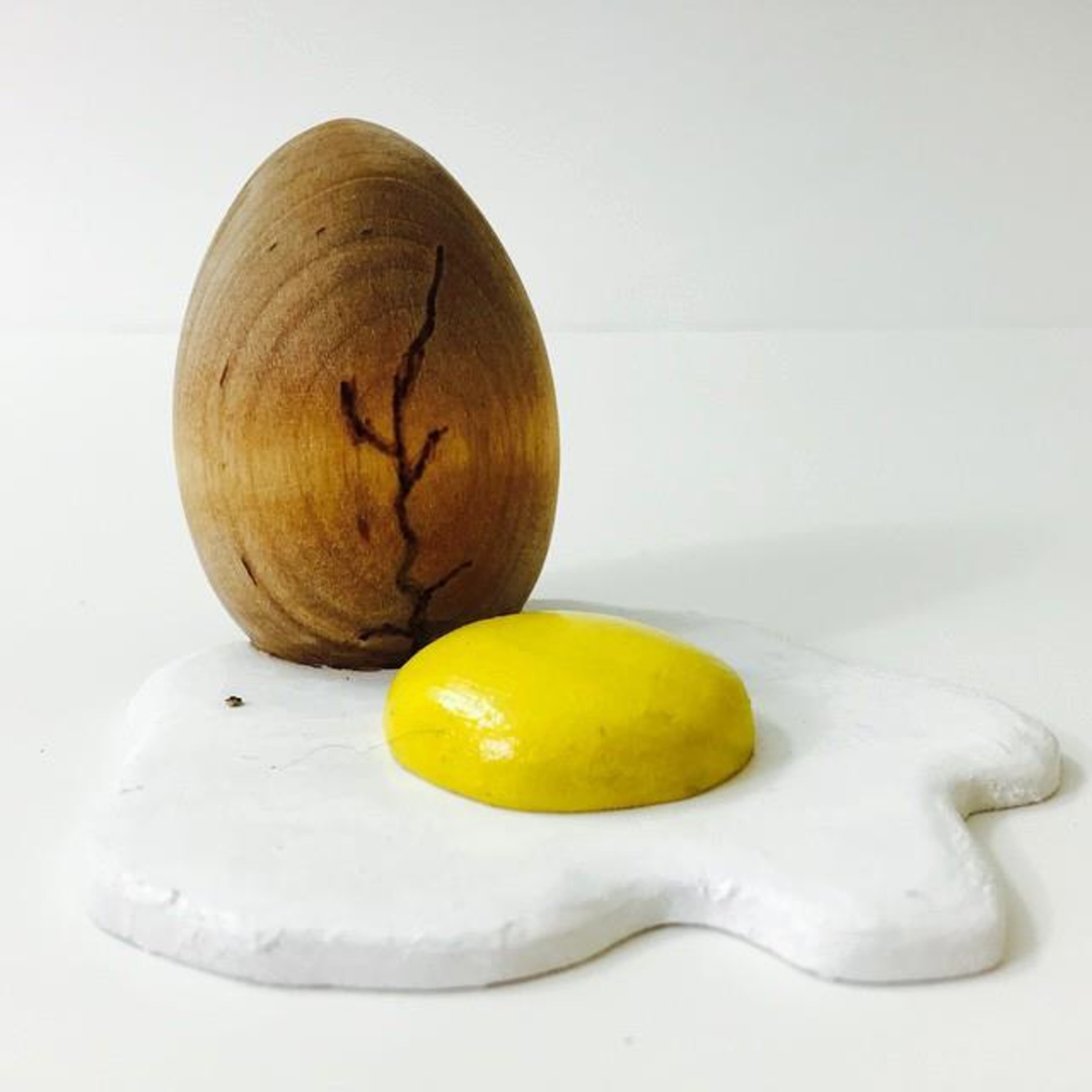 Cracked / Artist: @throughmylens_atl