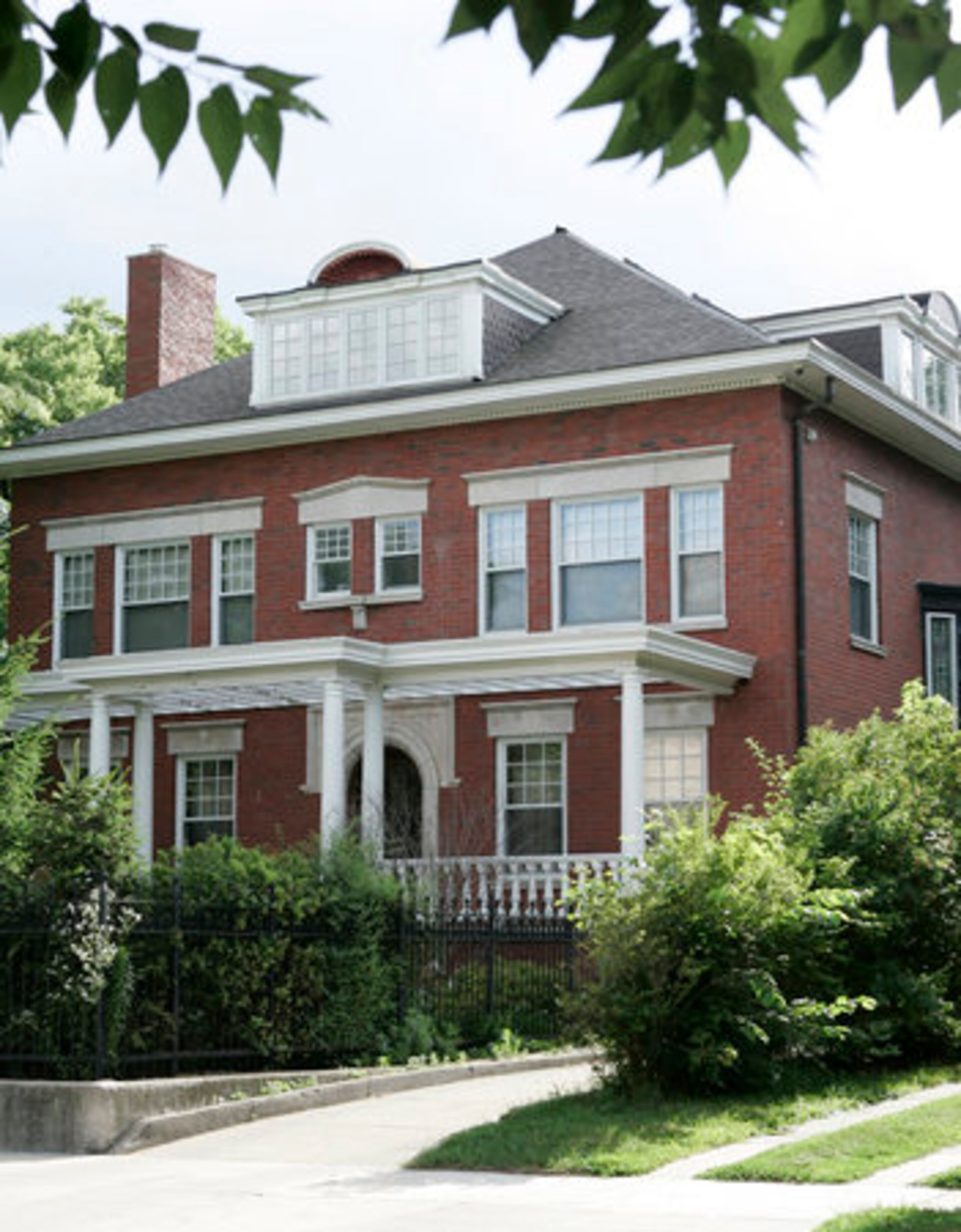 CHICAGO: The Obama's present home at 5046 S. Greenwood Ave., in an affluent part of South Side Chicago, is probably the only place you can't visit. A security perimeter now surrounds the home's entire block.