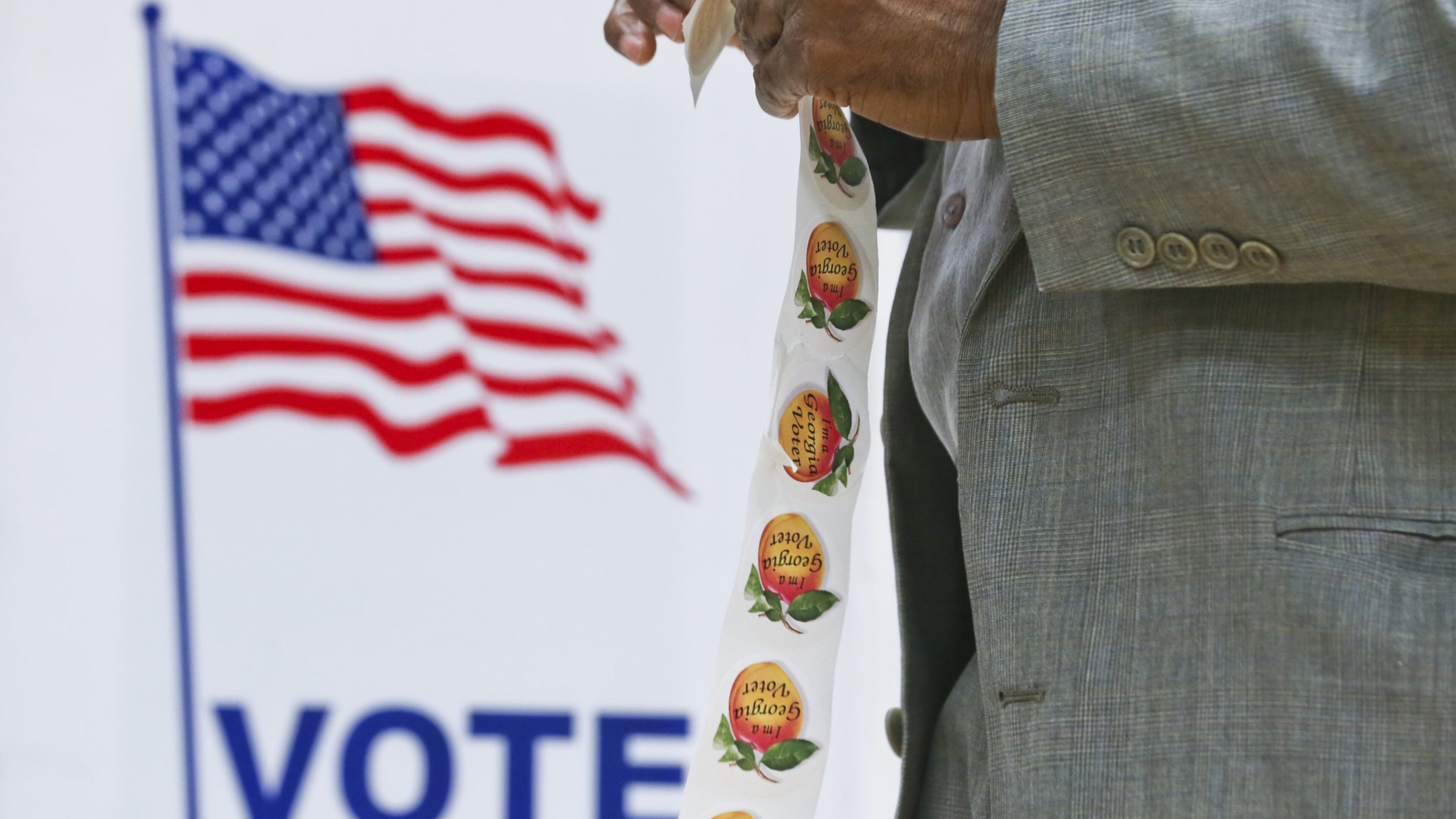 JOHN SPINK/JSPINK@AJC.COM