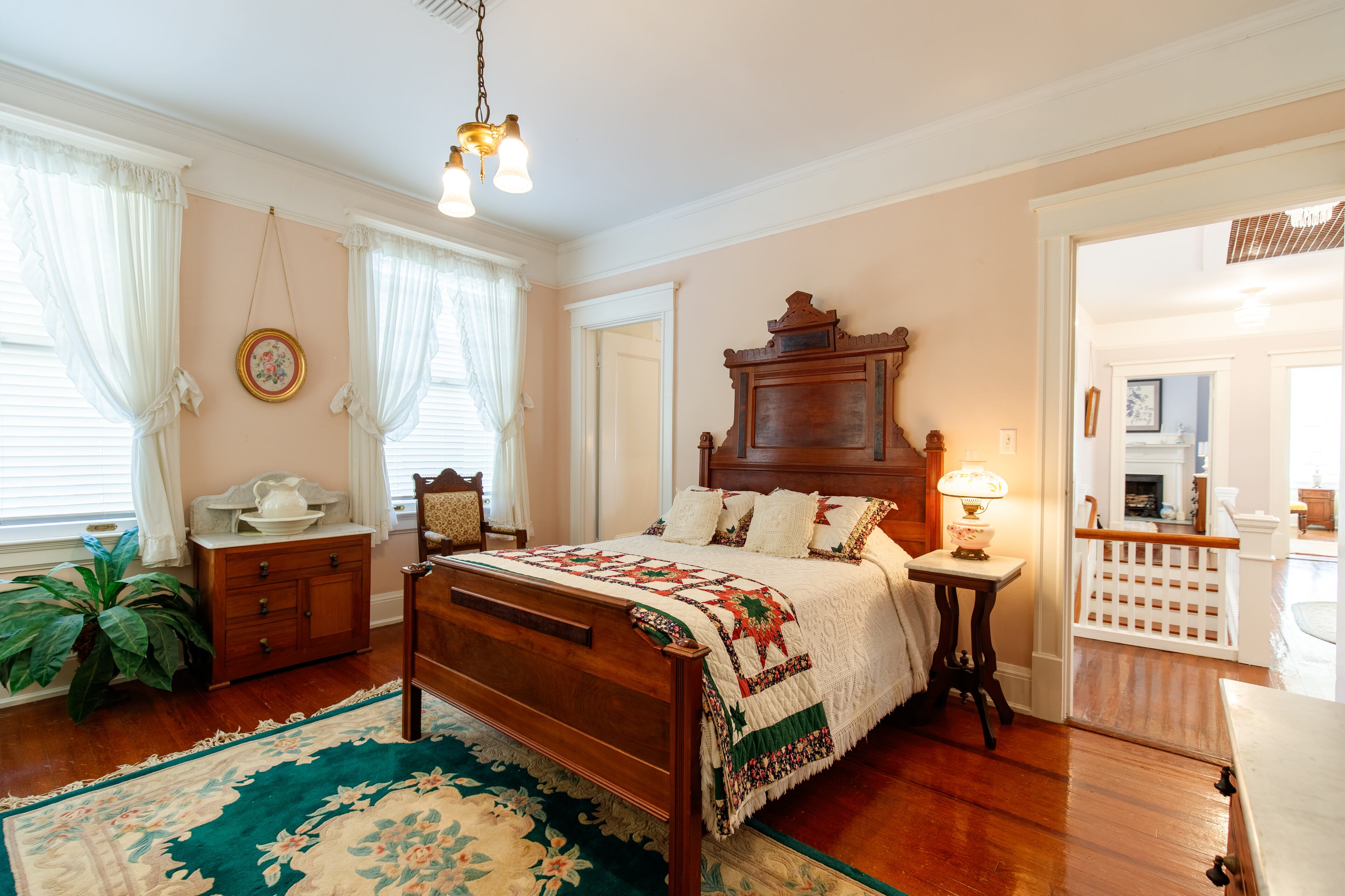 Located at 8355 Old Madison Road, this Quitman, Georgia estate is currently on the market for $2,100,000.
Courtesy of David Burnett and the Canopy Realty Group