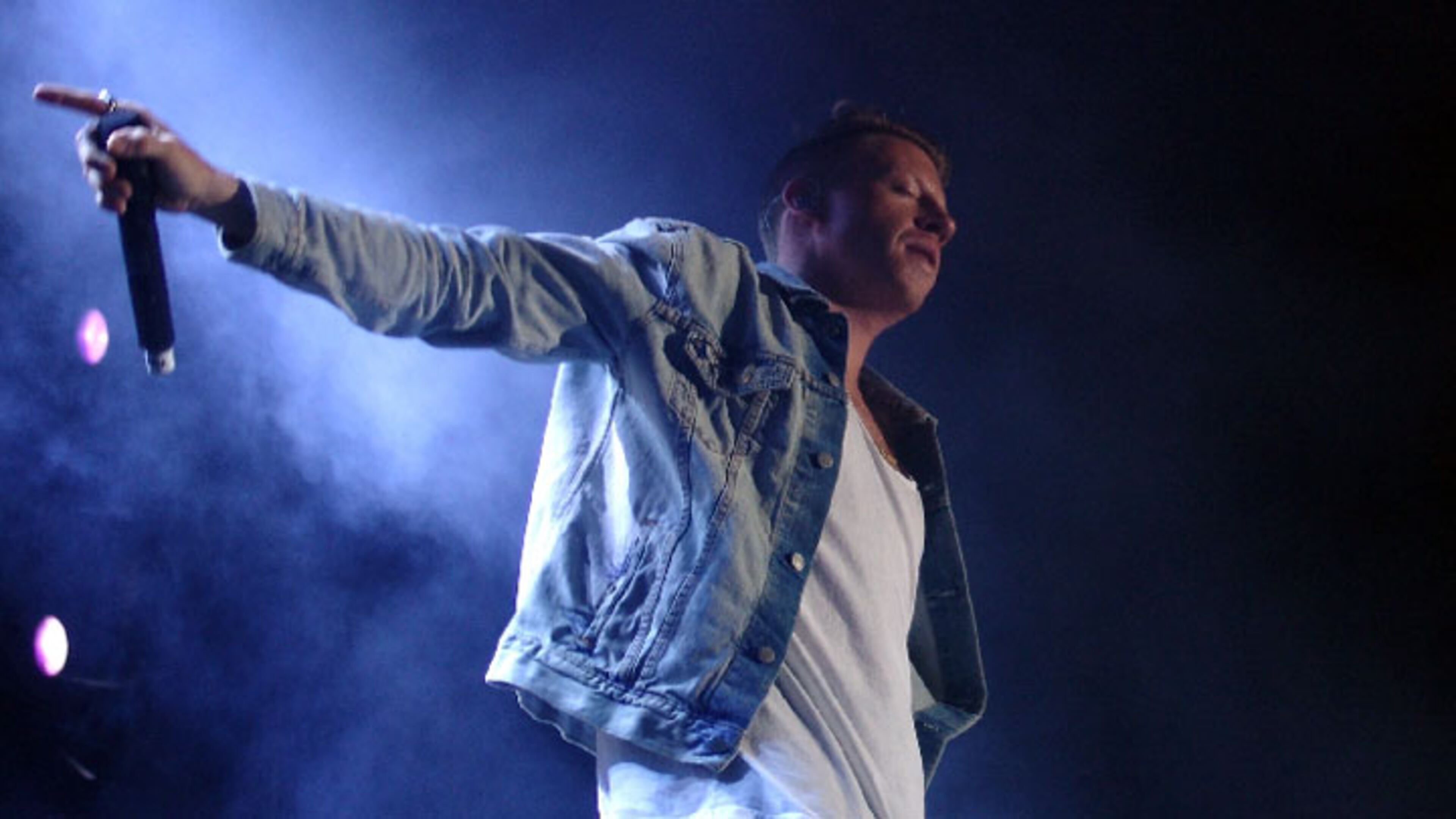 The second day of this year's Outside Lands Music Festival offered another bounty of acts as hip-hop groups Macklemore & Ryan Lewis and Atmosphere mixed with indie rockers Death Cab for Cutie and Haim.